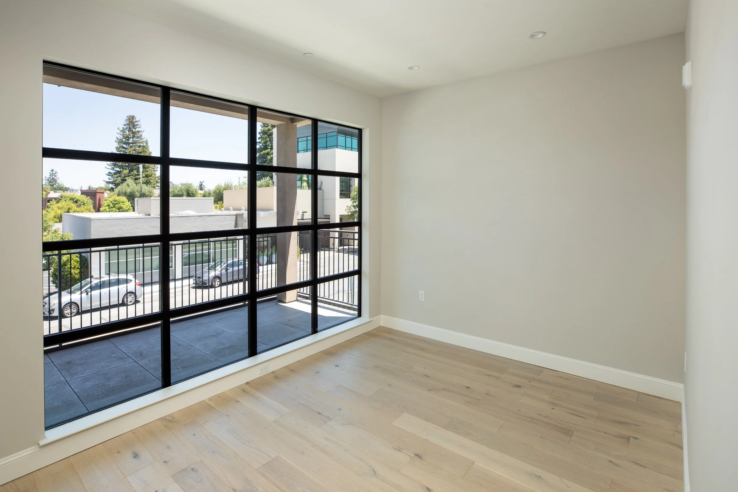 7-Unit208_Matt_Anello-4557-MLS.jpg