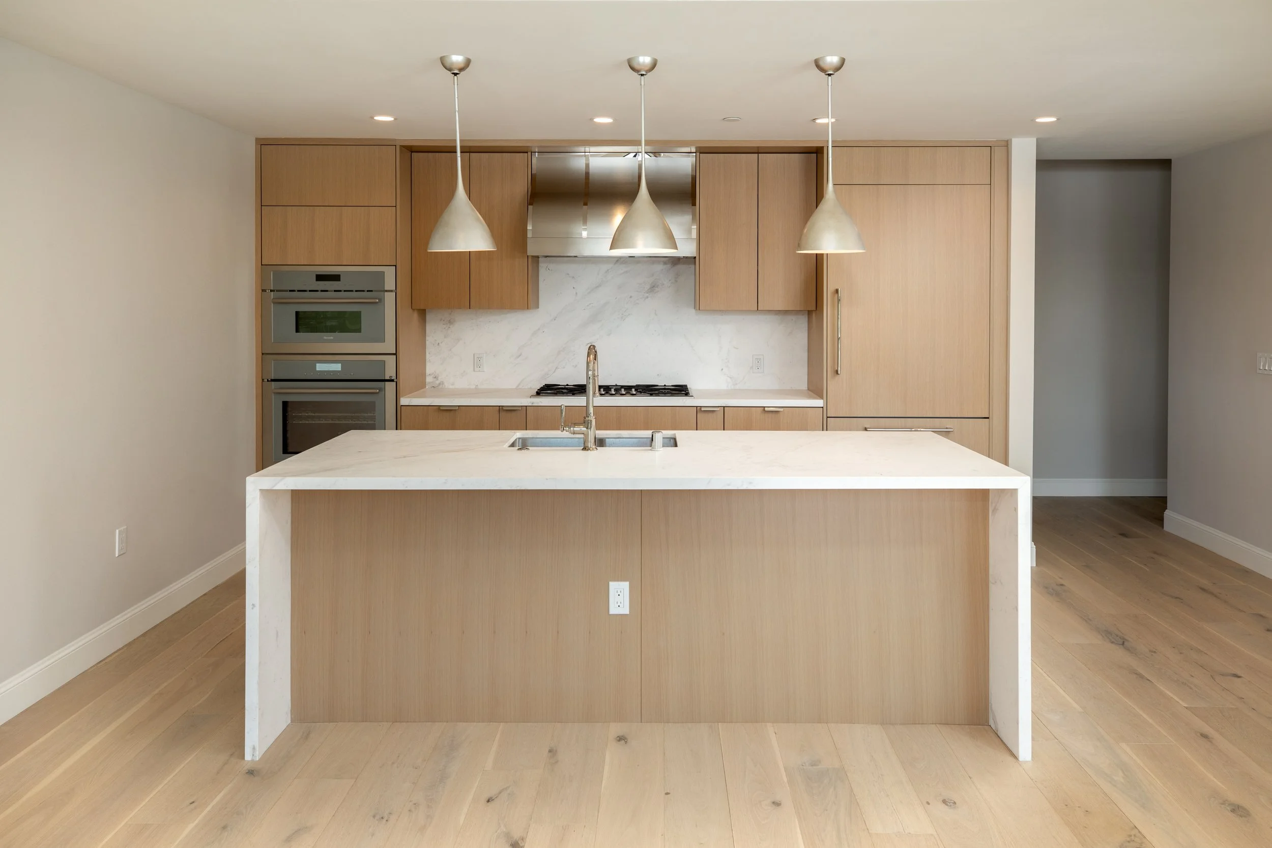 5-Unit202_Matt_Anello-4441-MLS.jpg