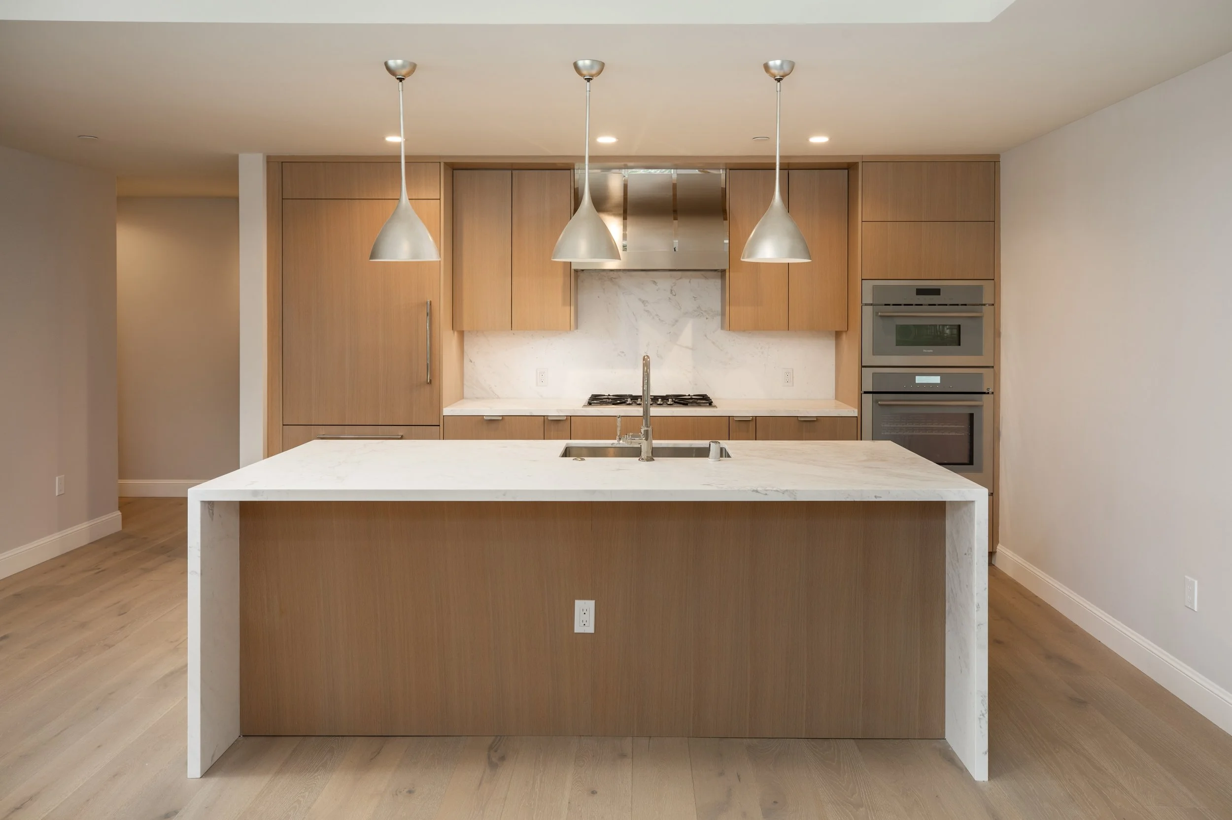 5-Unit108_Matt_Anello-4317-MLS.jpg