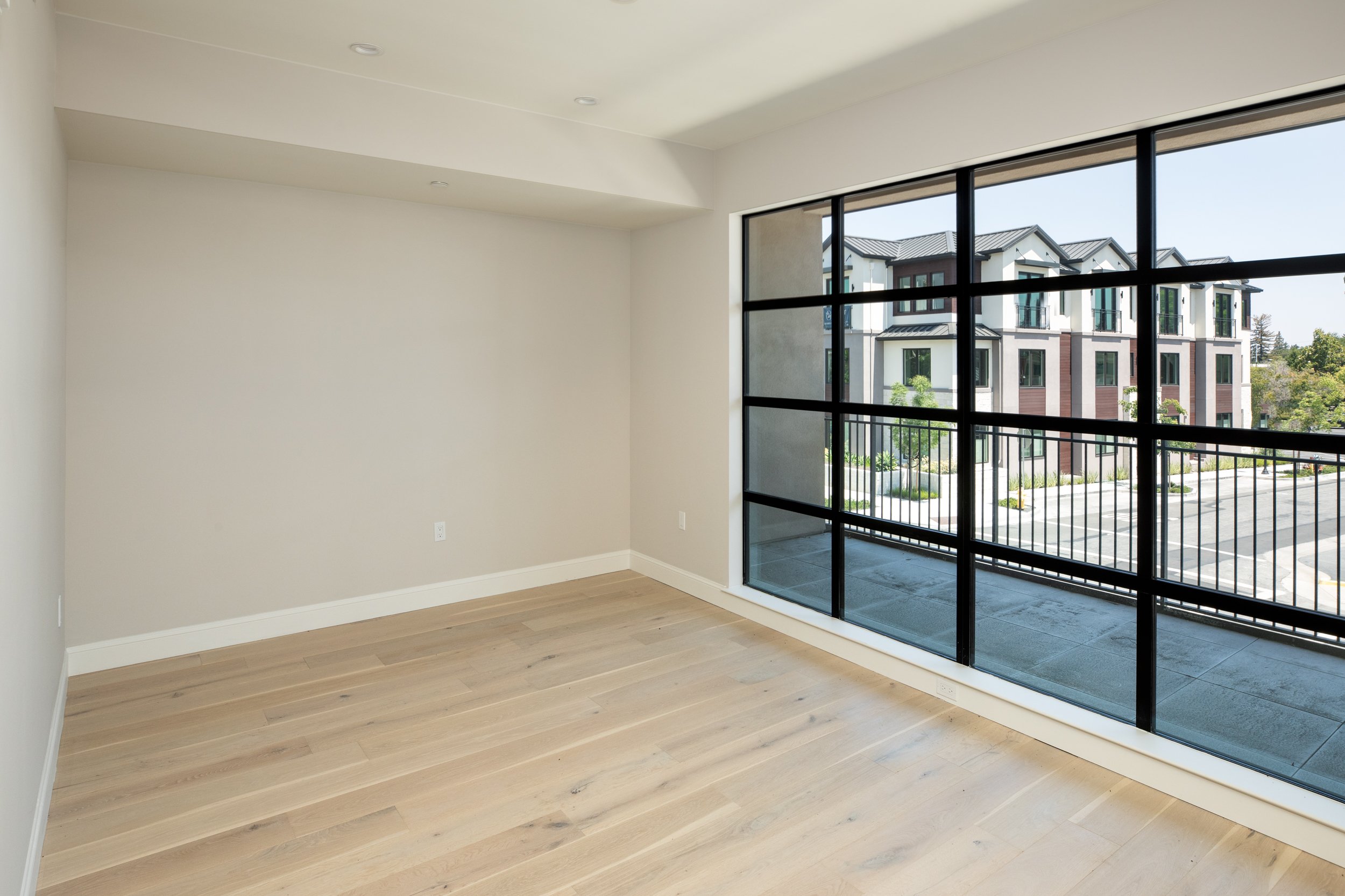 8-Unit202_Matt_Anello-4454-MLS.jpg