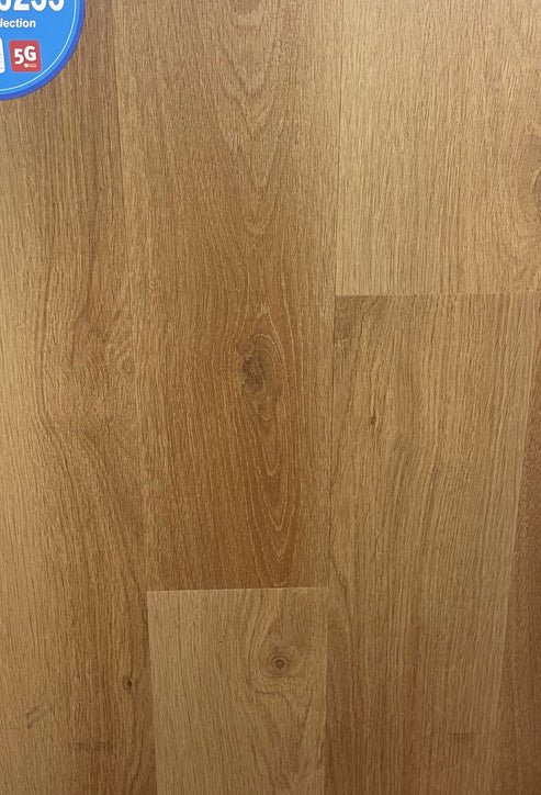 8233 Smoked Hazel