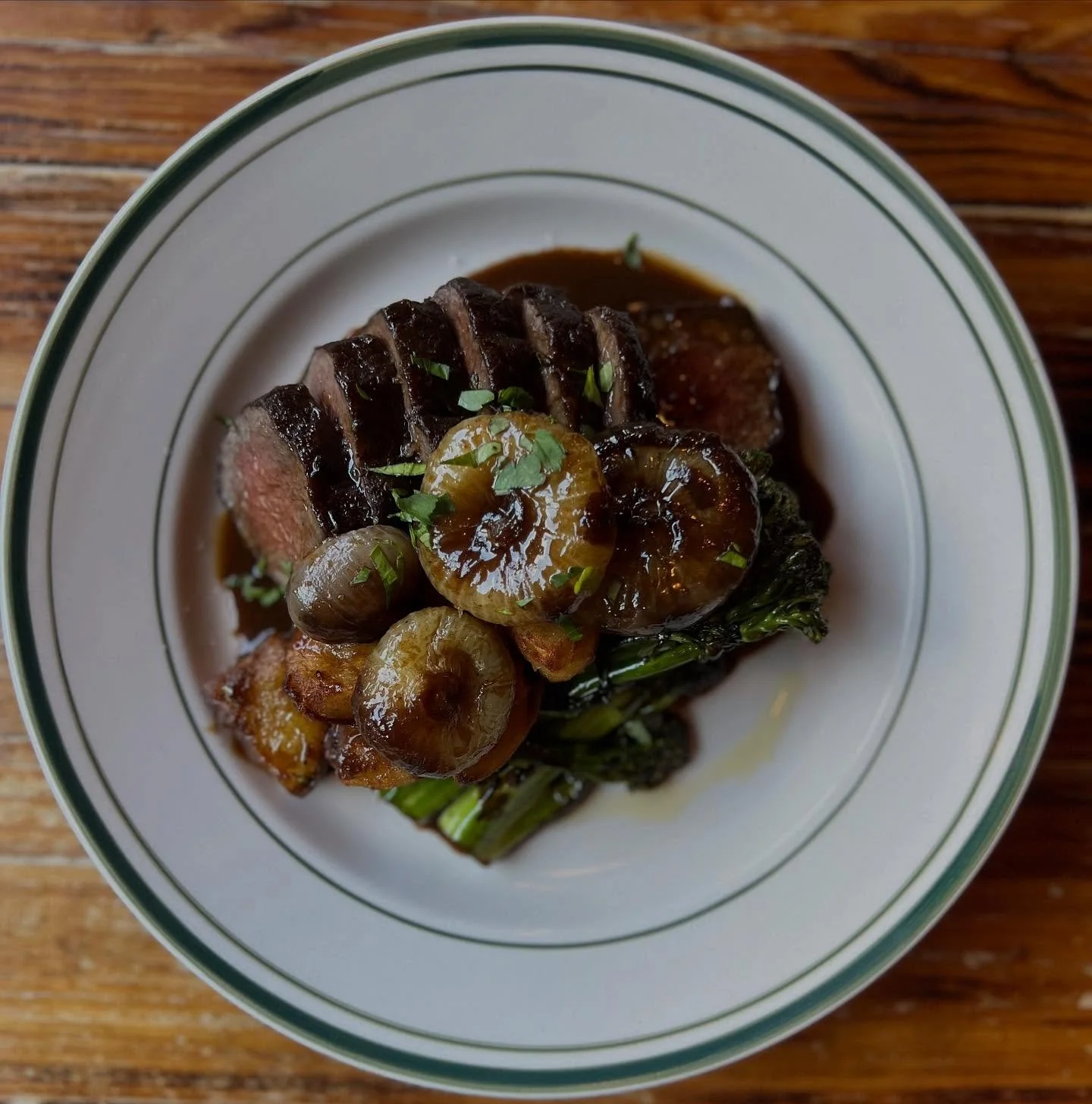 DENVER STEAK
broccolini, cippolini onions, potatoes, balsamic jus 

Buon apetito! Reservations on our website or Tock. 
&bull;
&bull;
&bull;
#louisvillefood #kentuckyderby #kyderby #louisvilleky #howwelou #bourbontrail #eatlouisville #kentuckyproud