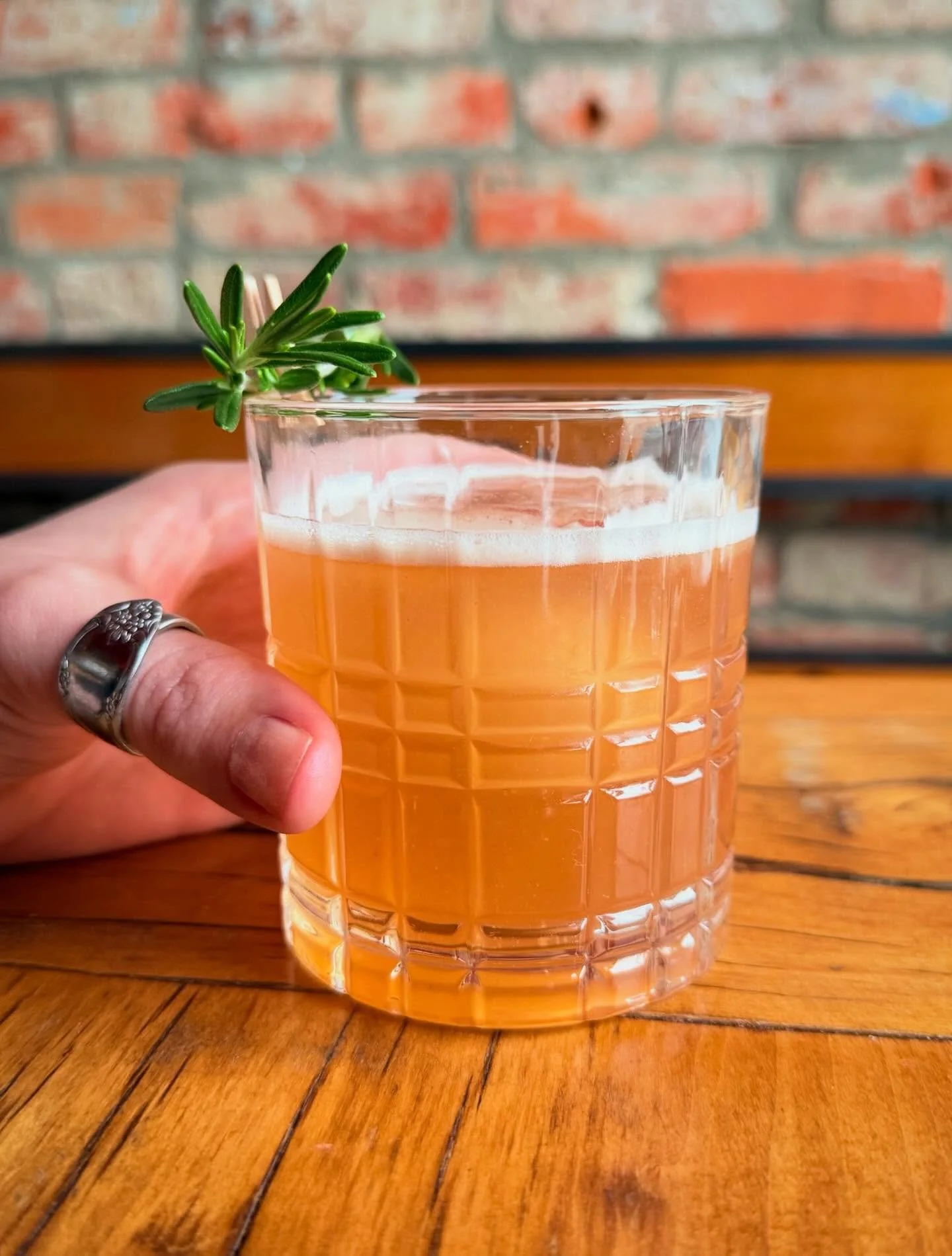What a fun cocktail special for @louisvillerestaurantweek! 

ROSEMARY RUSH
whiskey, grapefruit juice, housemade rosemary syrup

Buon apetito! Reservations on our website or Tock. Walk ins welcome!