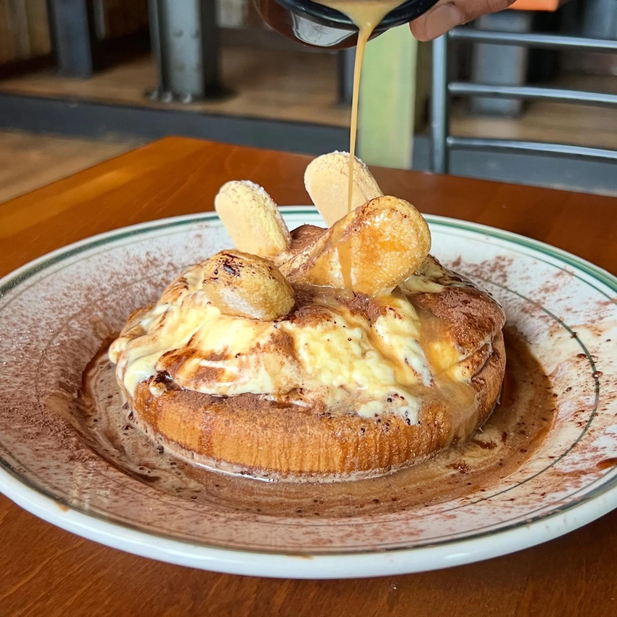 You do not want to miss out on the fluffiest pancakes of all time.. our tiramisu pancakes! 🥞 Available every Saturday and Sunday from 11am to 2pm. Get brunchy with us ✌️