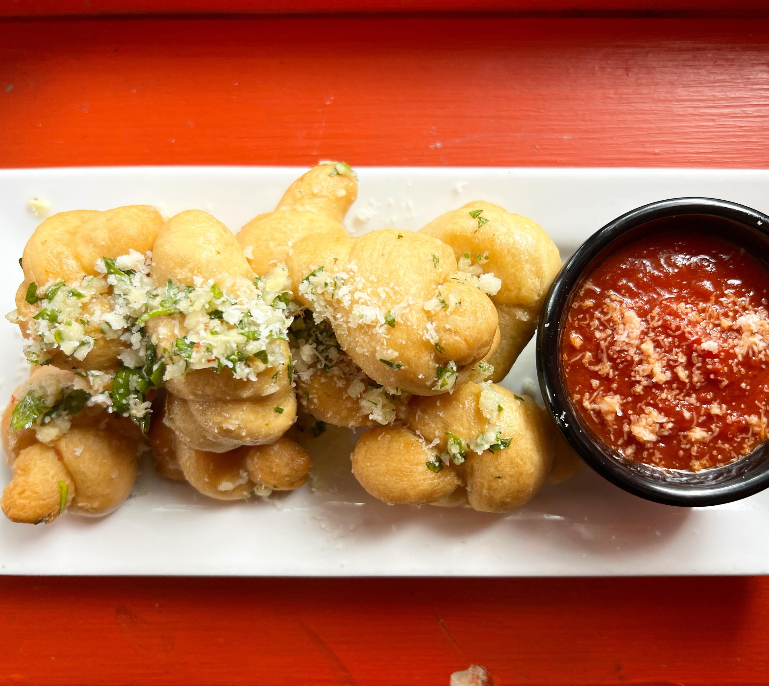 If this is knot your new favorite appetizer..

Introducing - House Made Garlic Knots!!! Our chef @i.am.alan.gotay recently moved here from New York and added this East Coast favorite to our menu. Try today!

Reservations on our website or on Open Tab