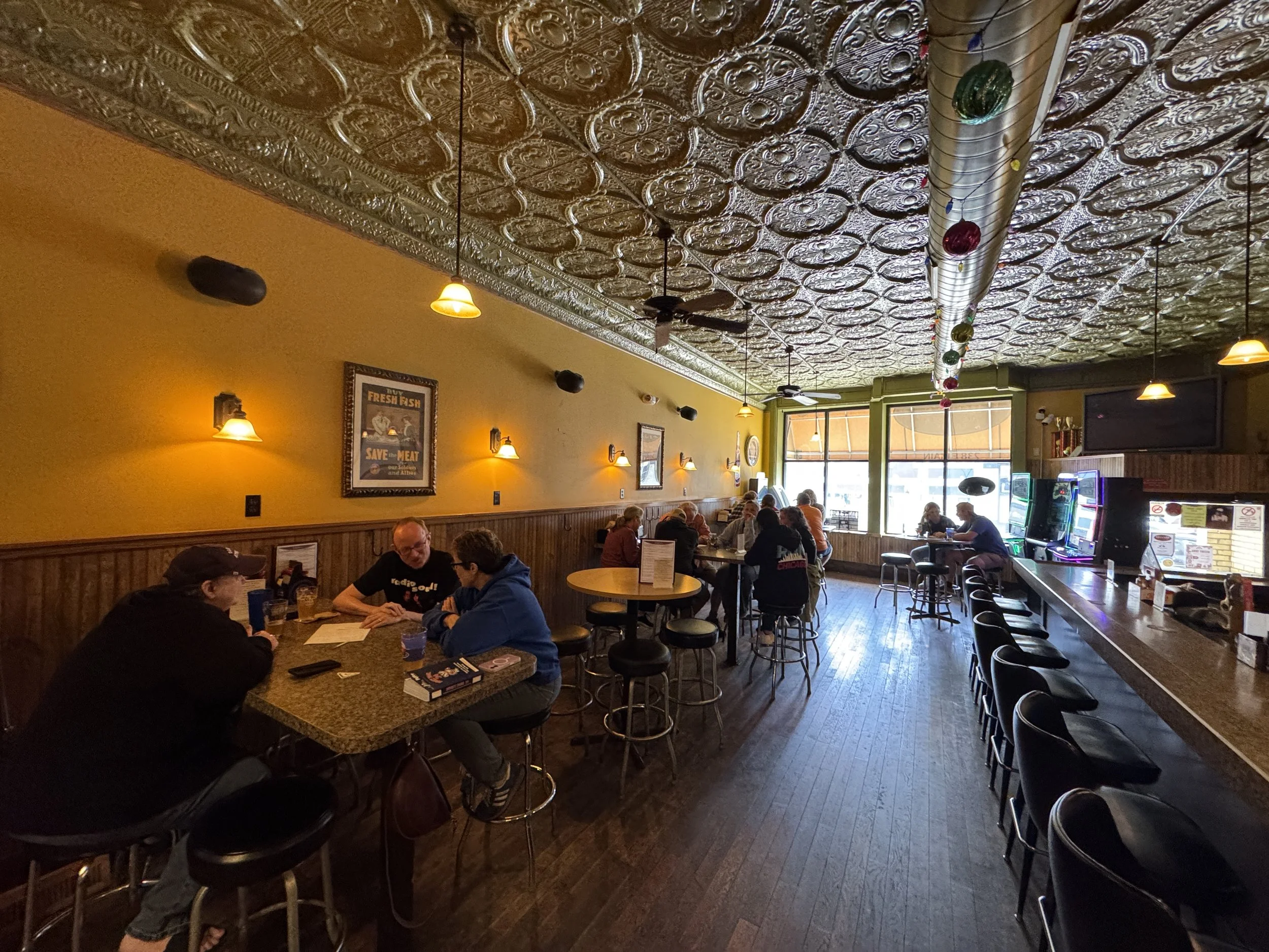 History Buffs Take Over Eddie's Ale House for Trivia Event