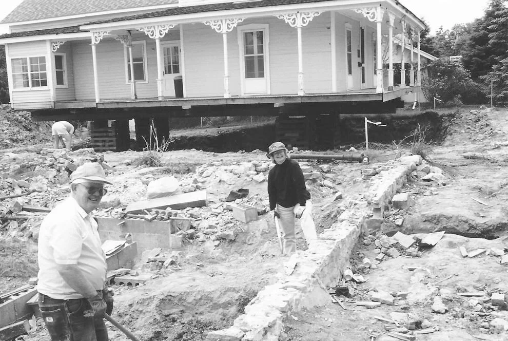 large_5154_House Moving - HGN News.jpg