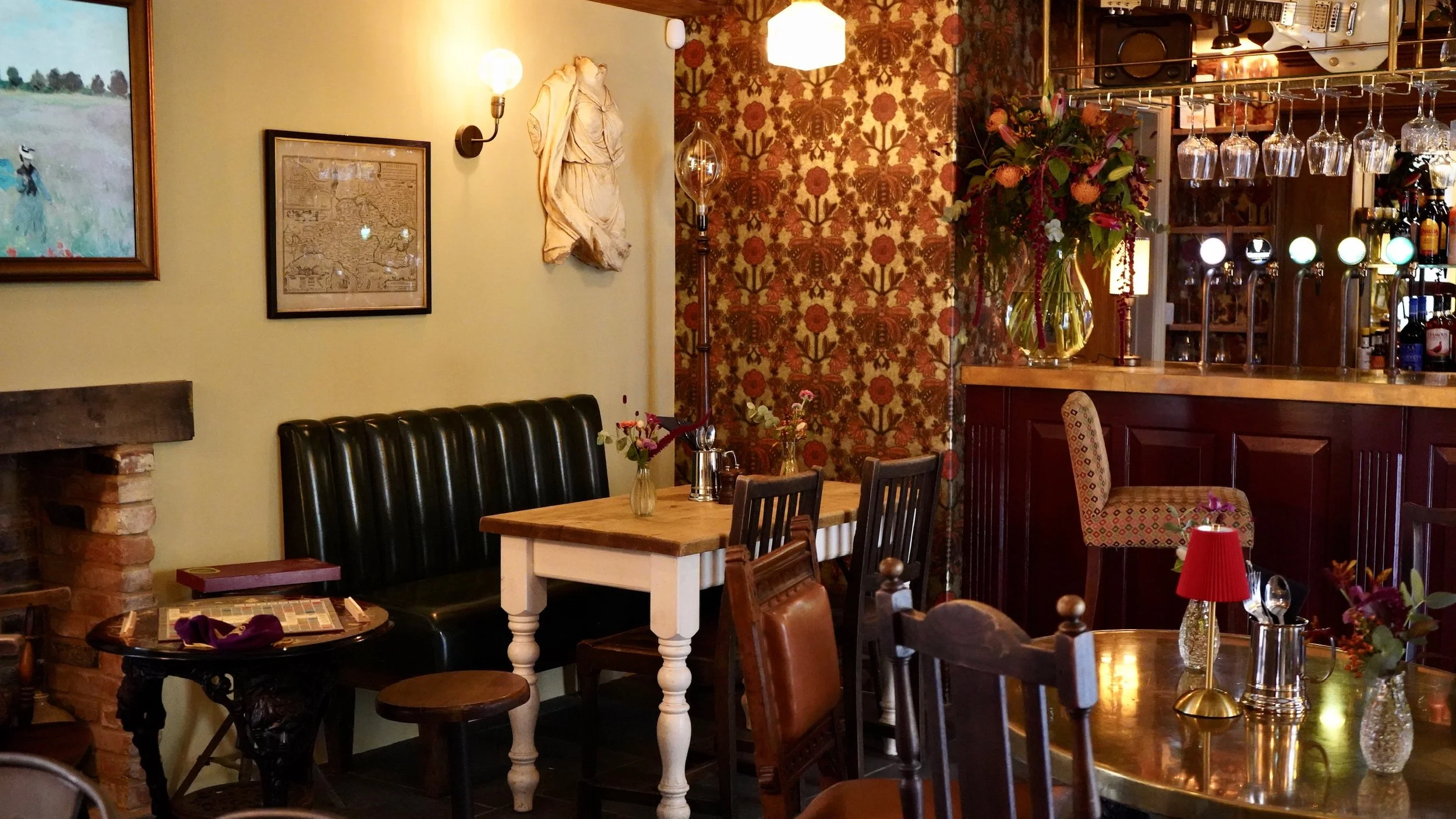 The George Ilminster Pub Seating