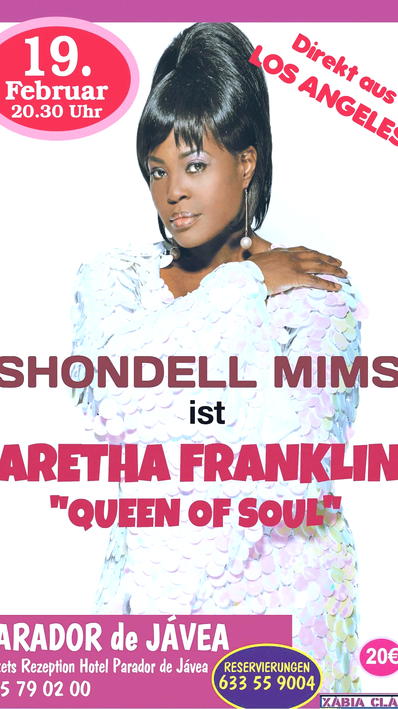 Luxury hotel entertainment  singer.