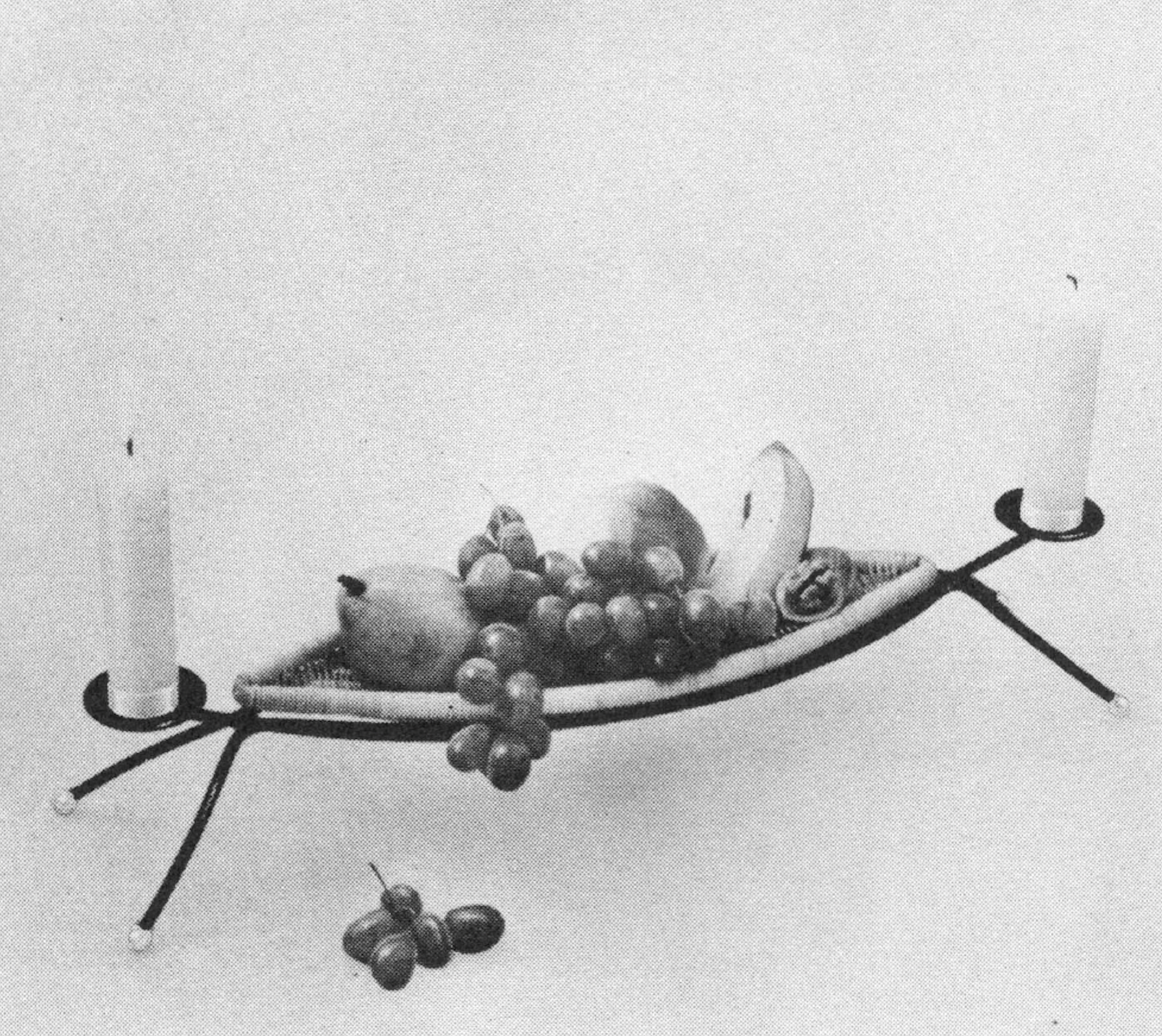 Dueñas Fruit Candle Holder.png