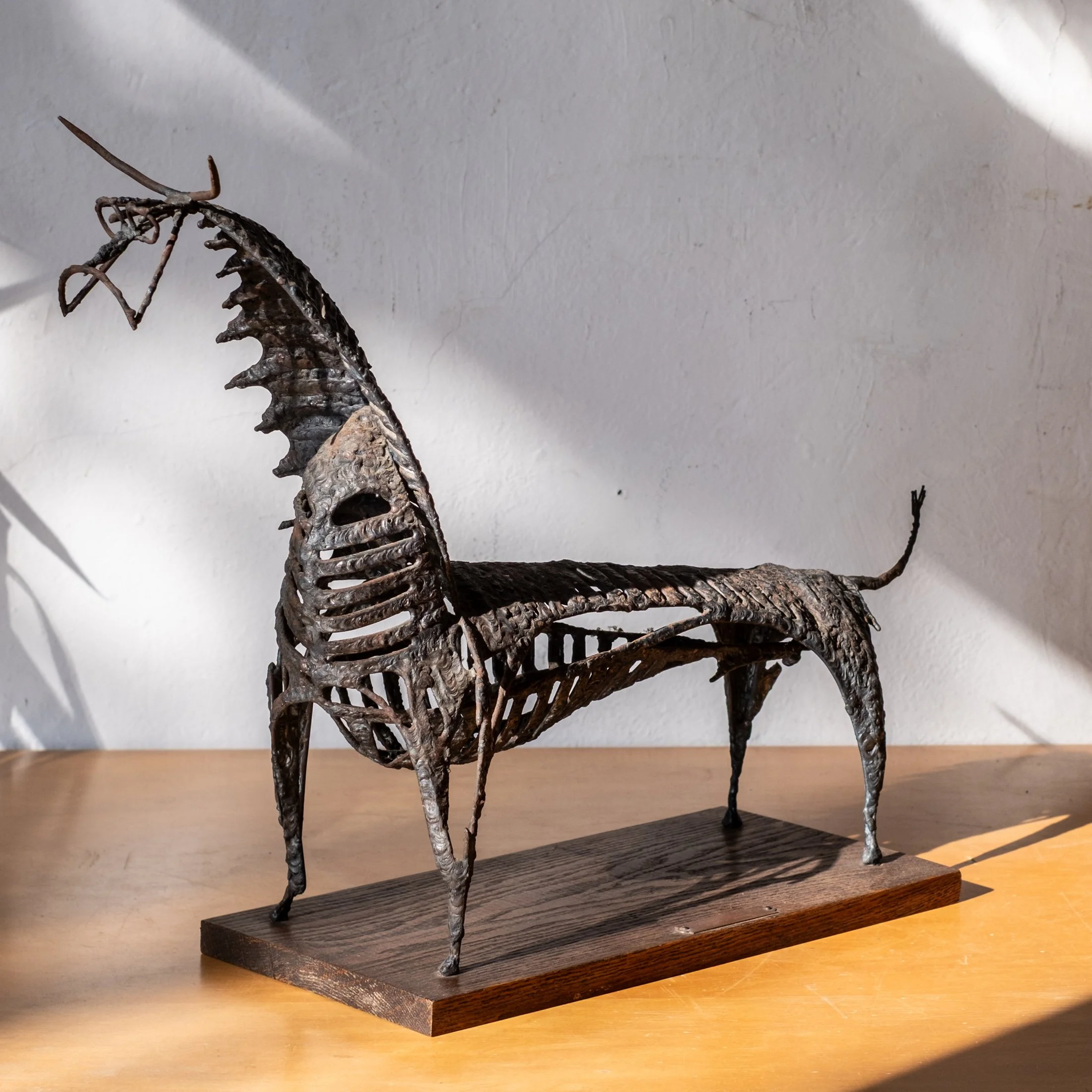 Charles Luedtke Bull Sculpture