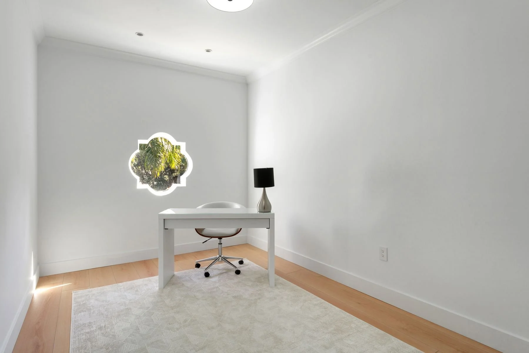 Office/Gym/5th room upstairs -no bath or closet