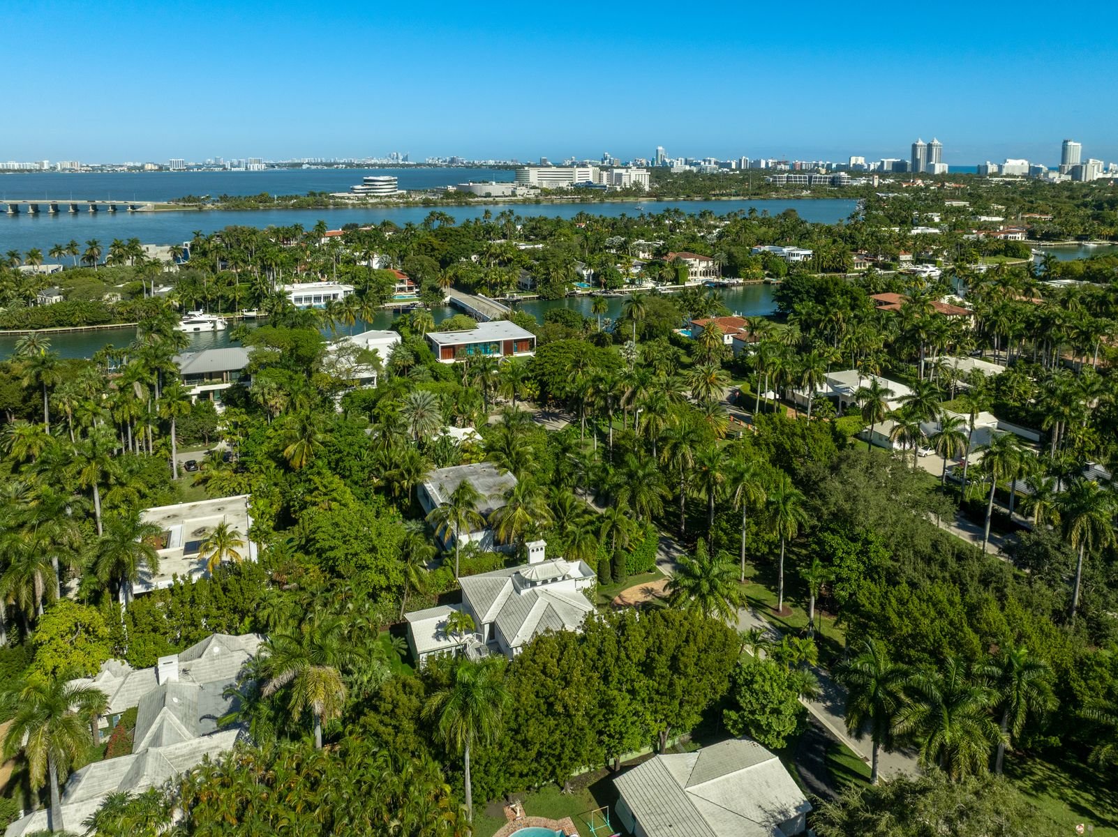 2516 Sunset Dr_1oakstudiosdrone_07.jpg