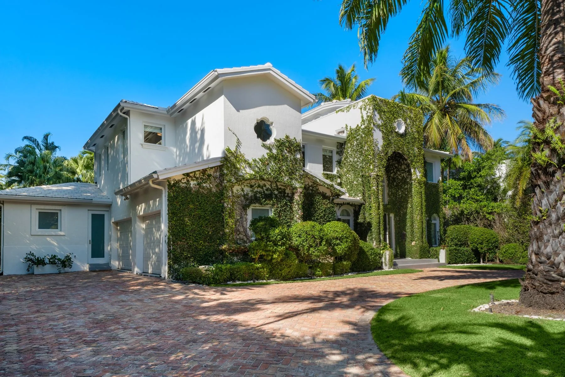 2516 Sunset Dr_1oakstudios_03.jpg