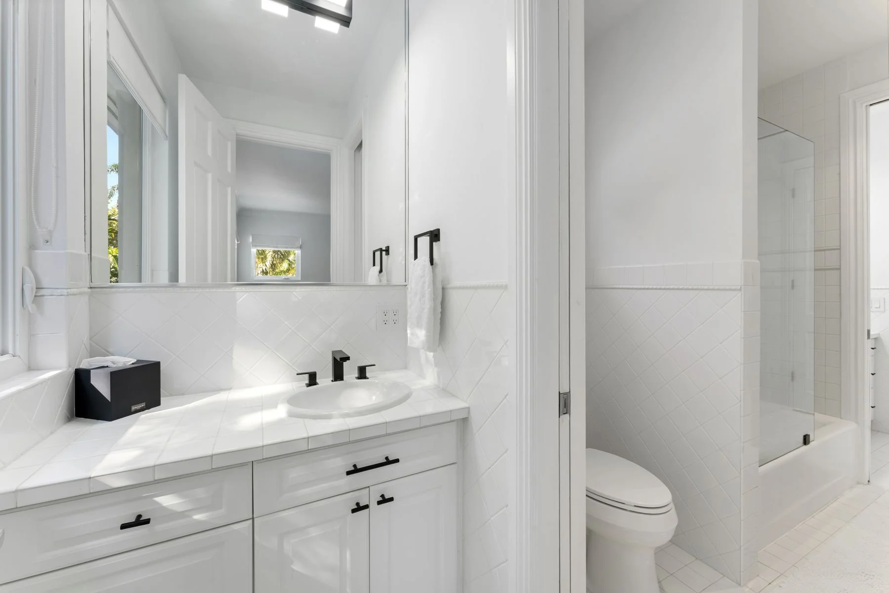 Private sink area for Bedroom (3) 