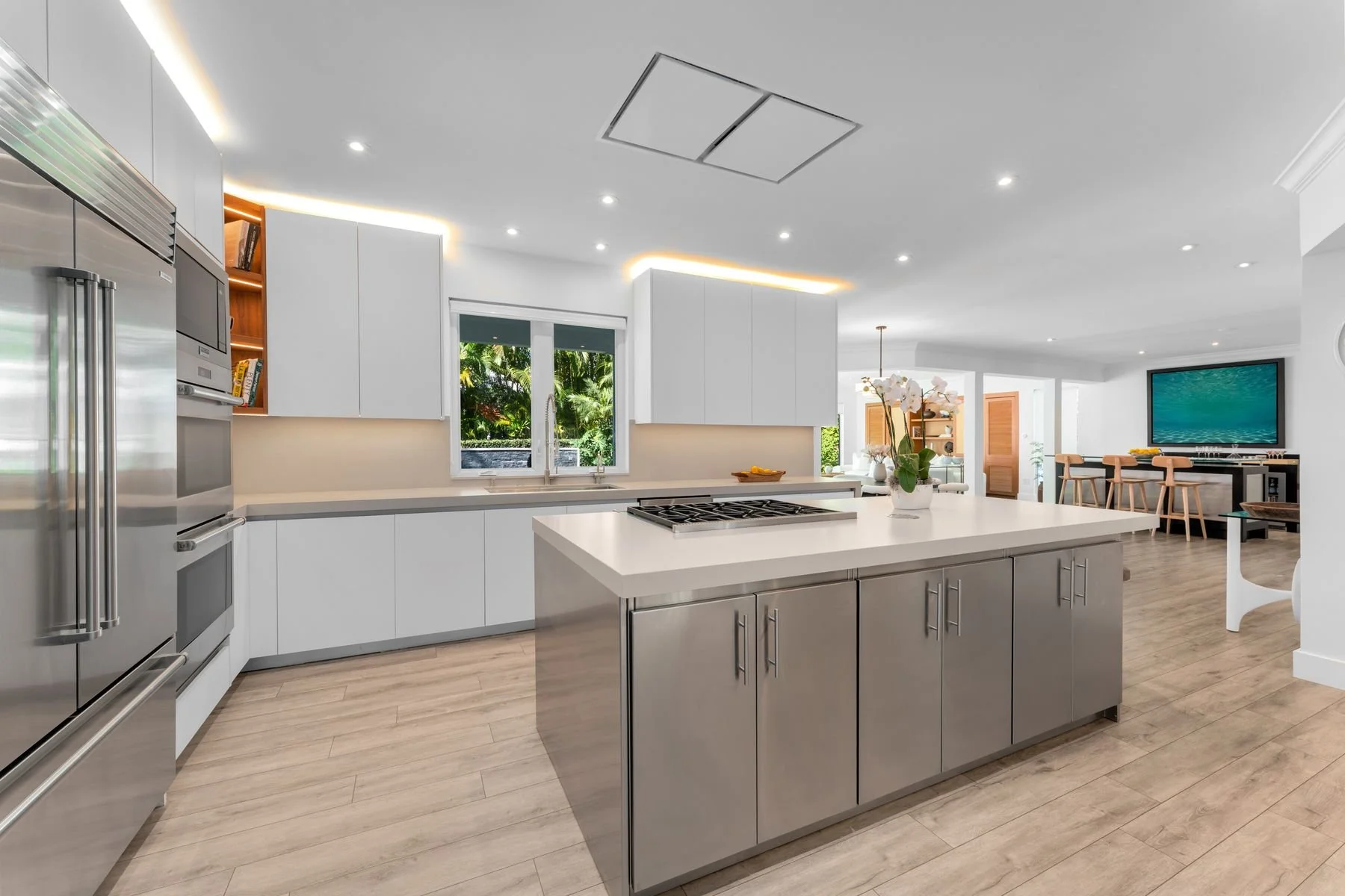 Kitchen - stainless cabinetry