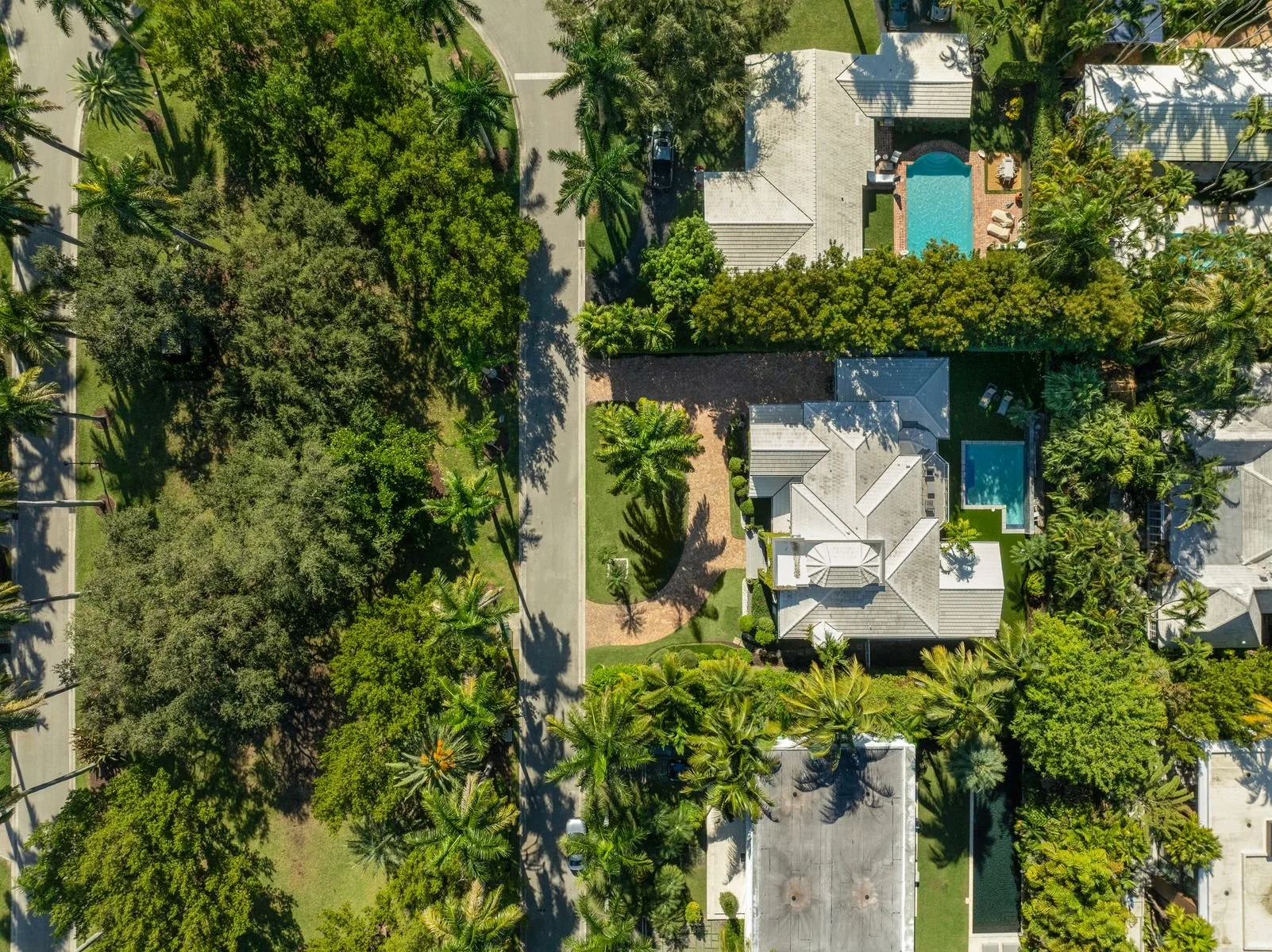 Aerial views (daytime)