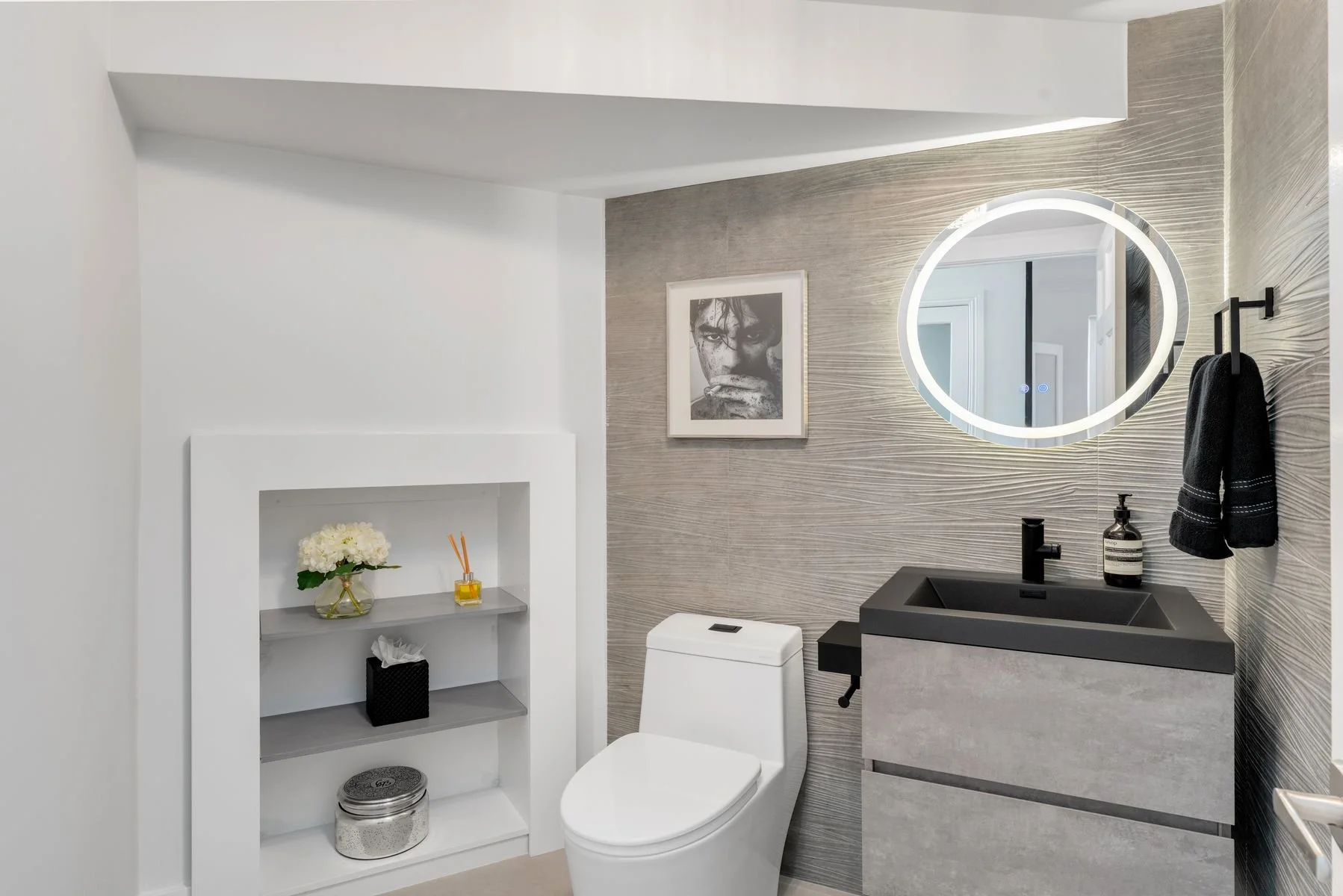 Guest Half Bath downstairs