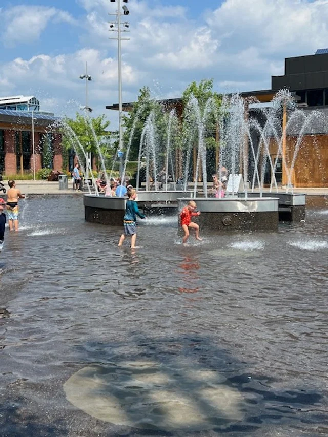 thunder bay fountain.jpg