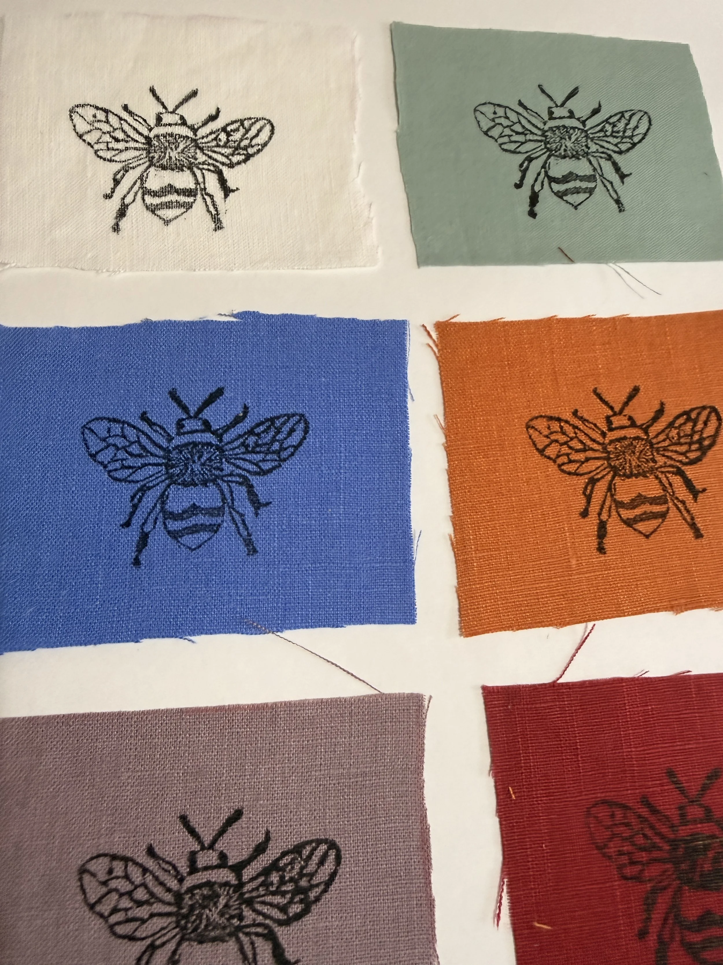 Linen patches Bee