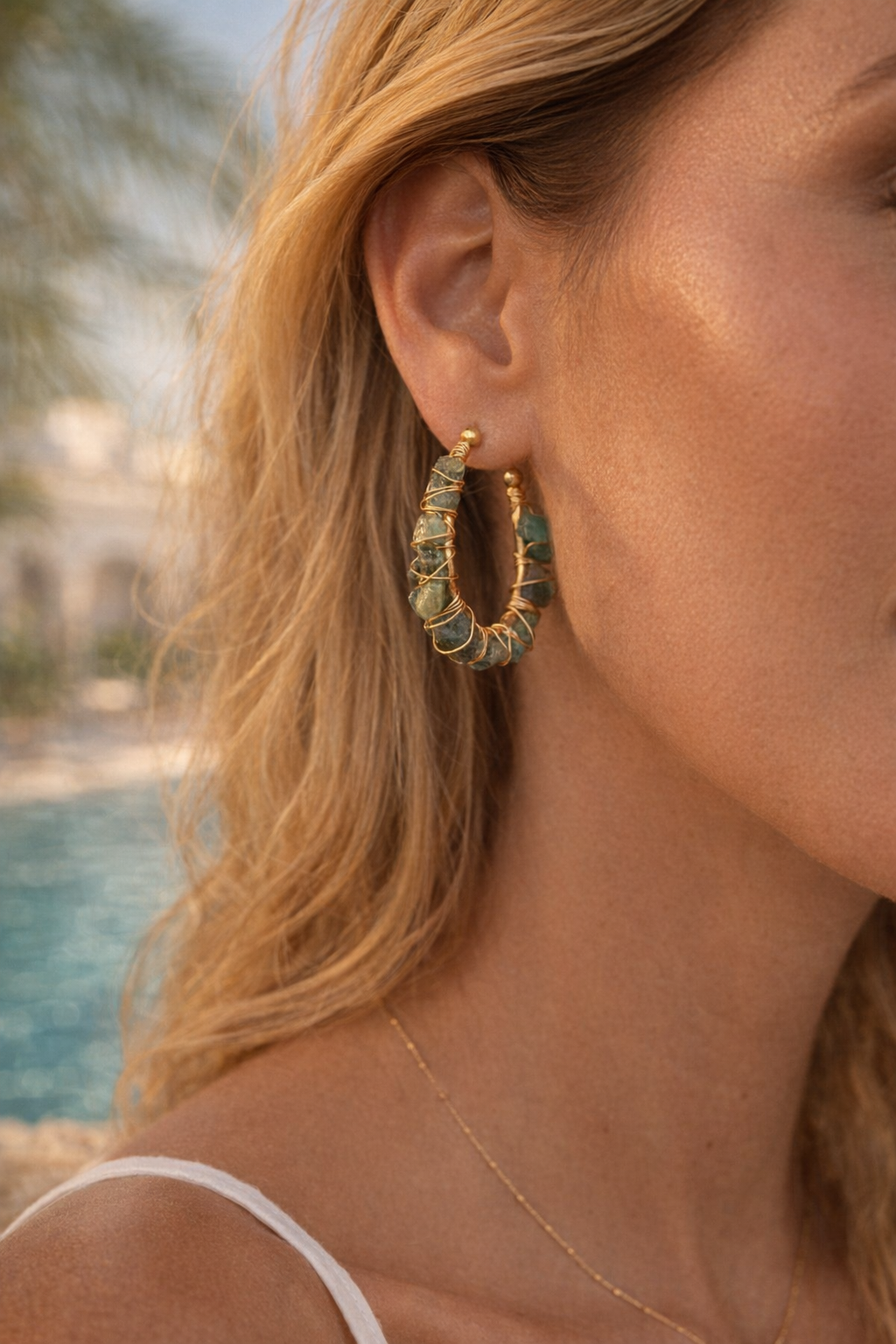 Verde Statement Emerald Hoop 