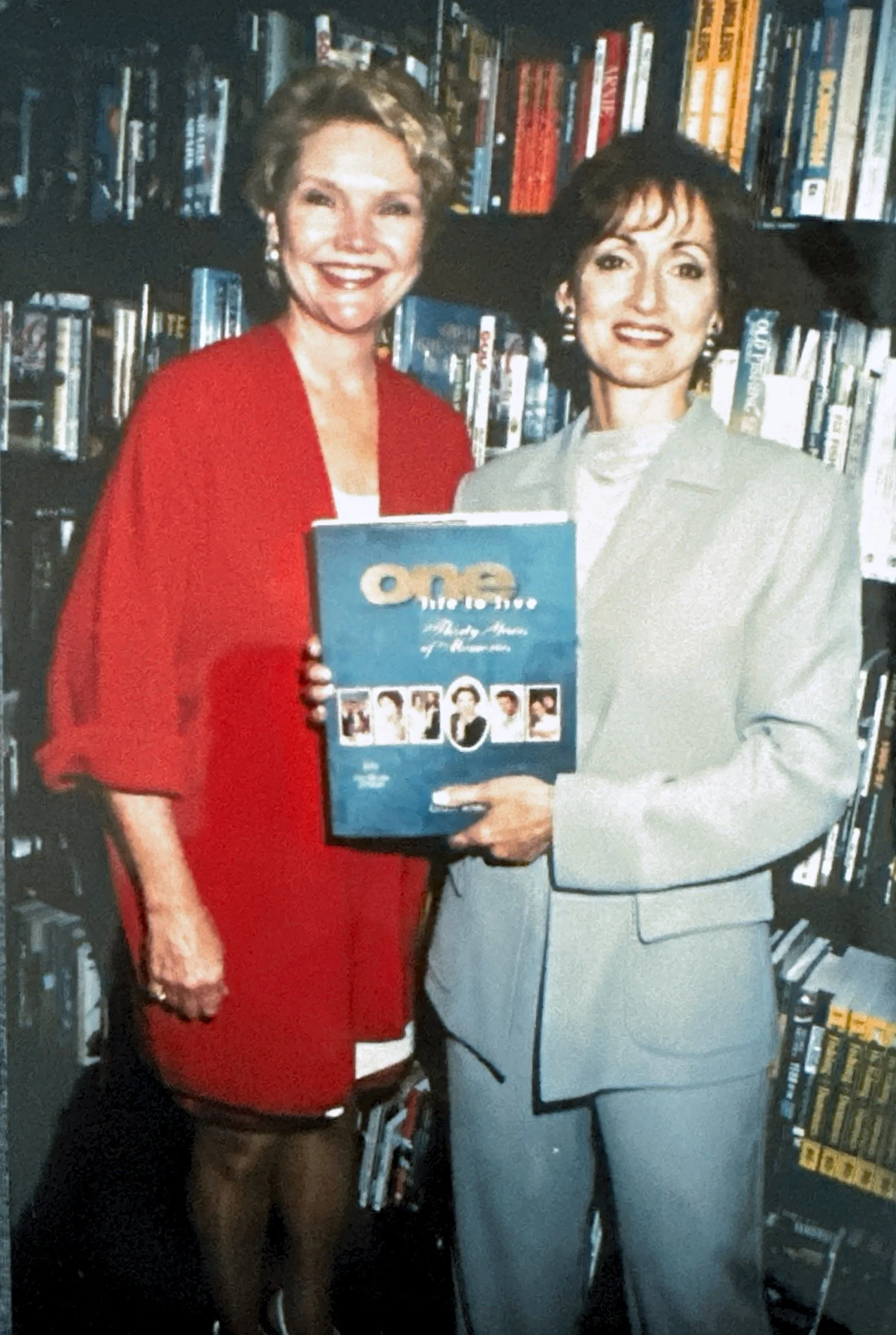 Robin Strasser