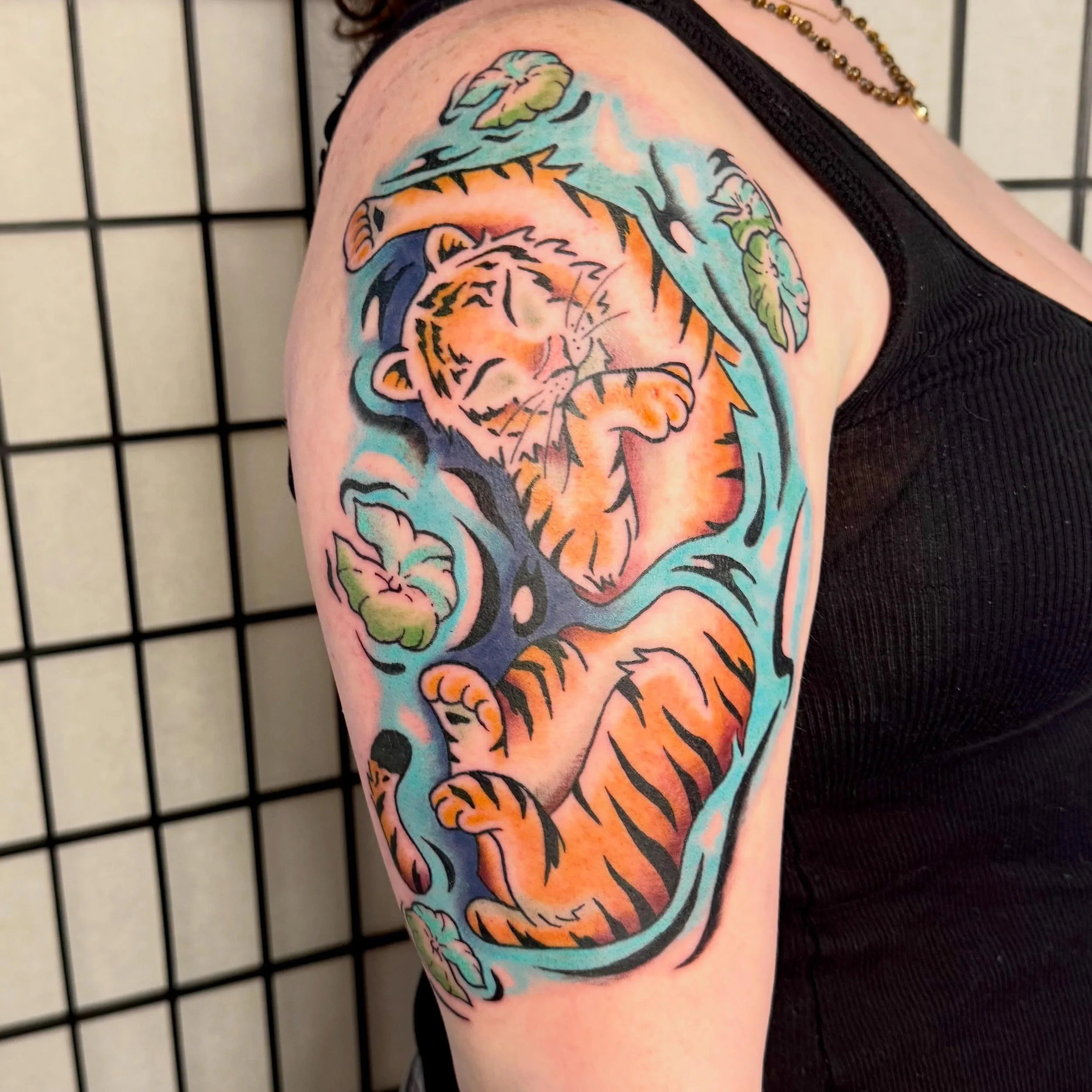 What a fun piece today! Lil guy just relaxin 🥹
#tigertattoos #mntattooartist #minneapolistattooartist #tigertattoo #watertattoo