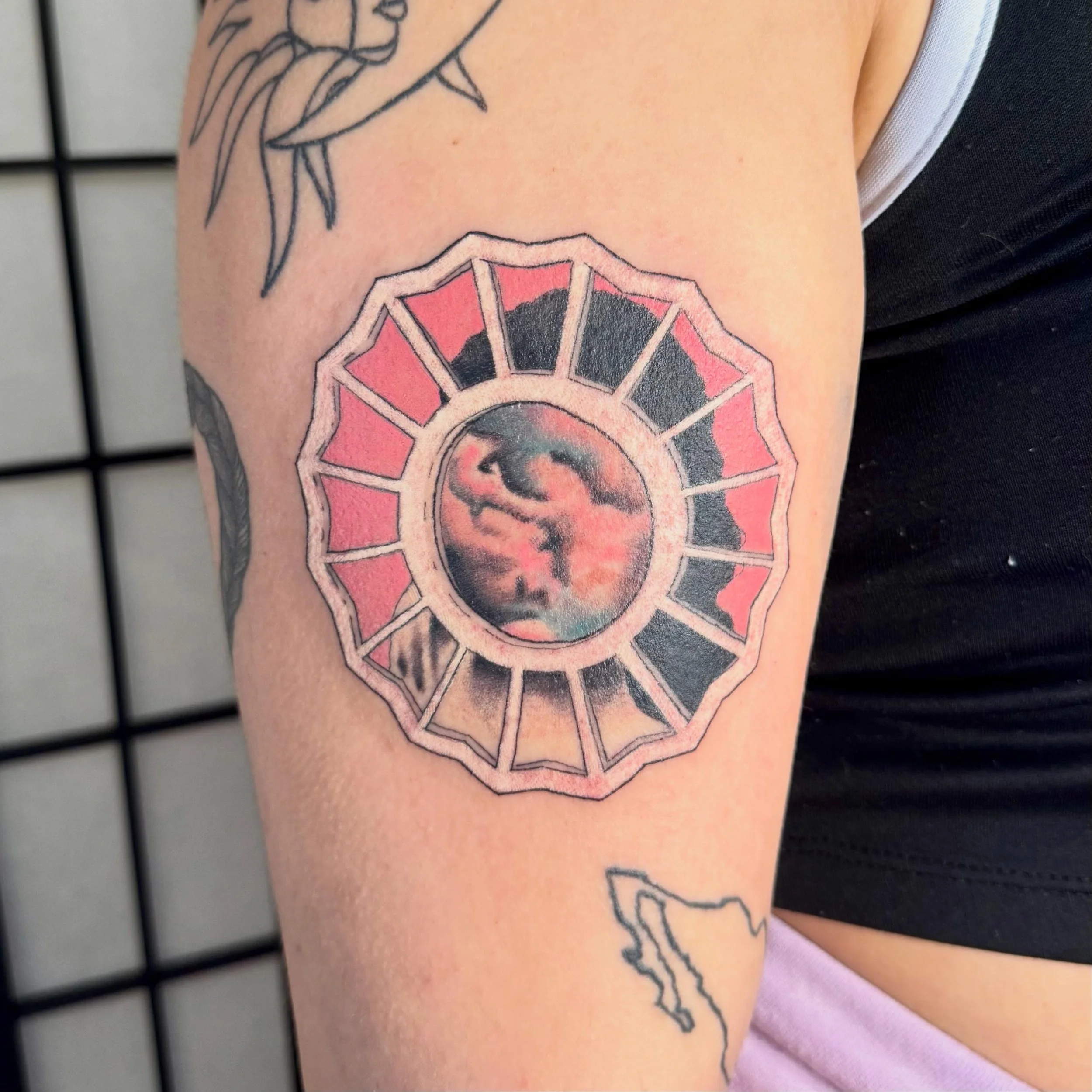 What a treat to do a Mac Moller tattoo! One of my favorites! 
#macmillertattoo #musictattoo #mntattooartist #minneapolistattooartist #albumcovertattoo