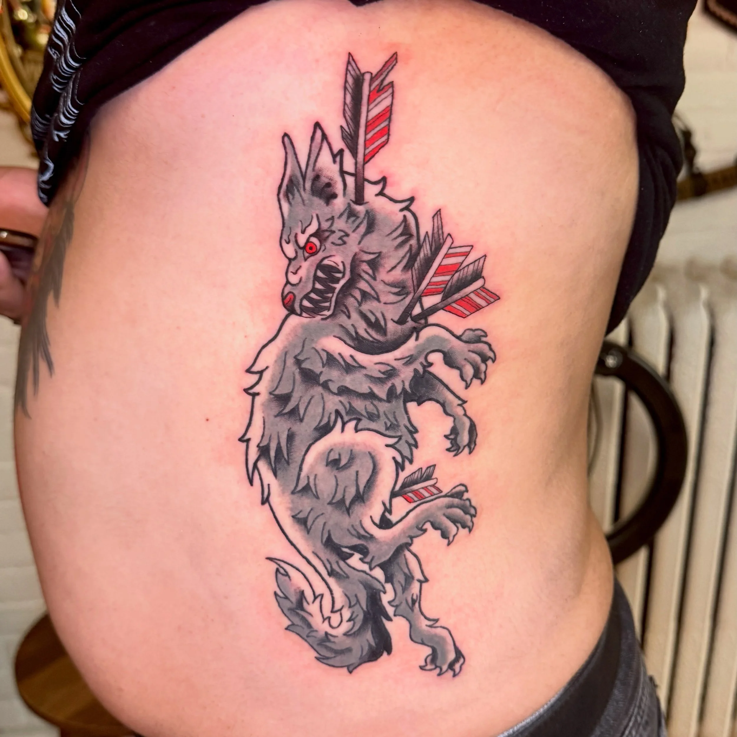 Ouch for the wolf, ouch for the ribs!
#wolftattoos #wolftat #mntattooartist #minneapolistattooartist #ribtattoo