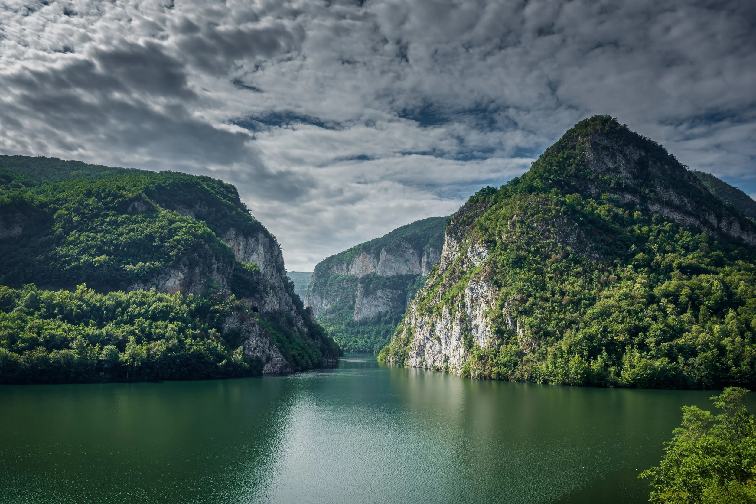 Drina River Canyon.jpg