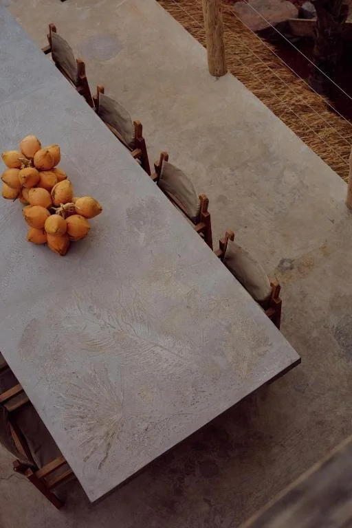 648848744.jpg