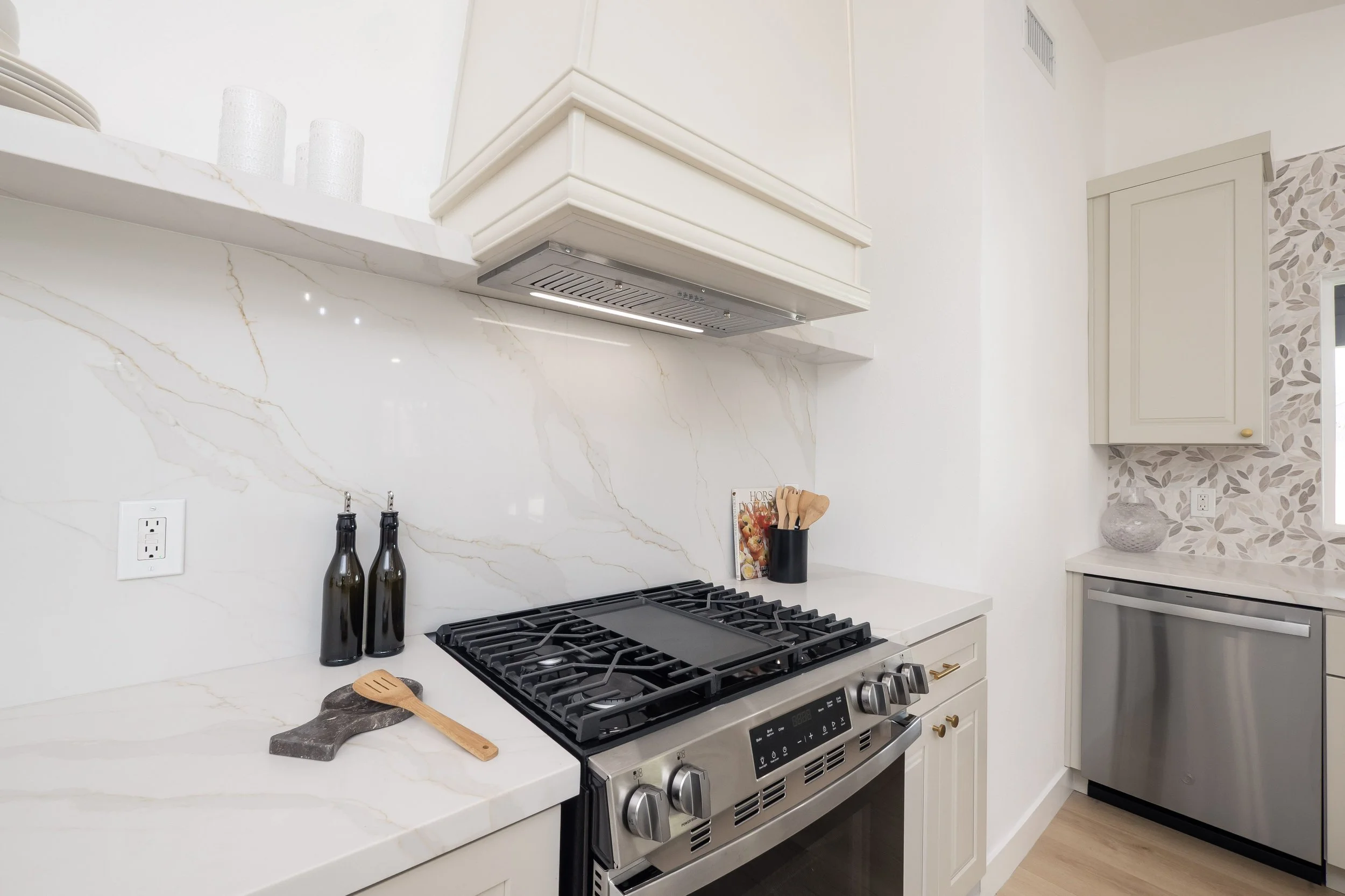 General 5 — Elevated Kitchens & more