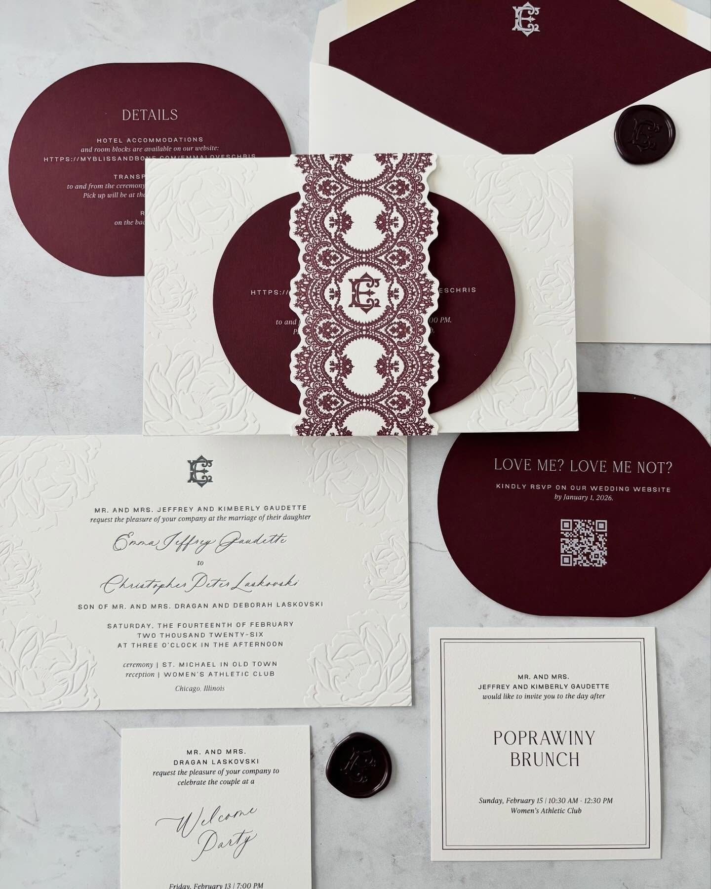 Happy Valentine&rsquo;s Day Everyone! 💌

If you get engaged this weekend&hellip; you know where to find me! 🥰😎

#weddinginvitations #valentinewedding #modernweddinginvitation #letterpressweddinginvitations #emboss #waxseal