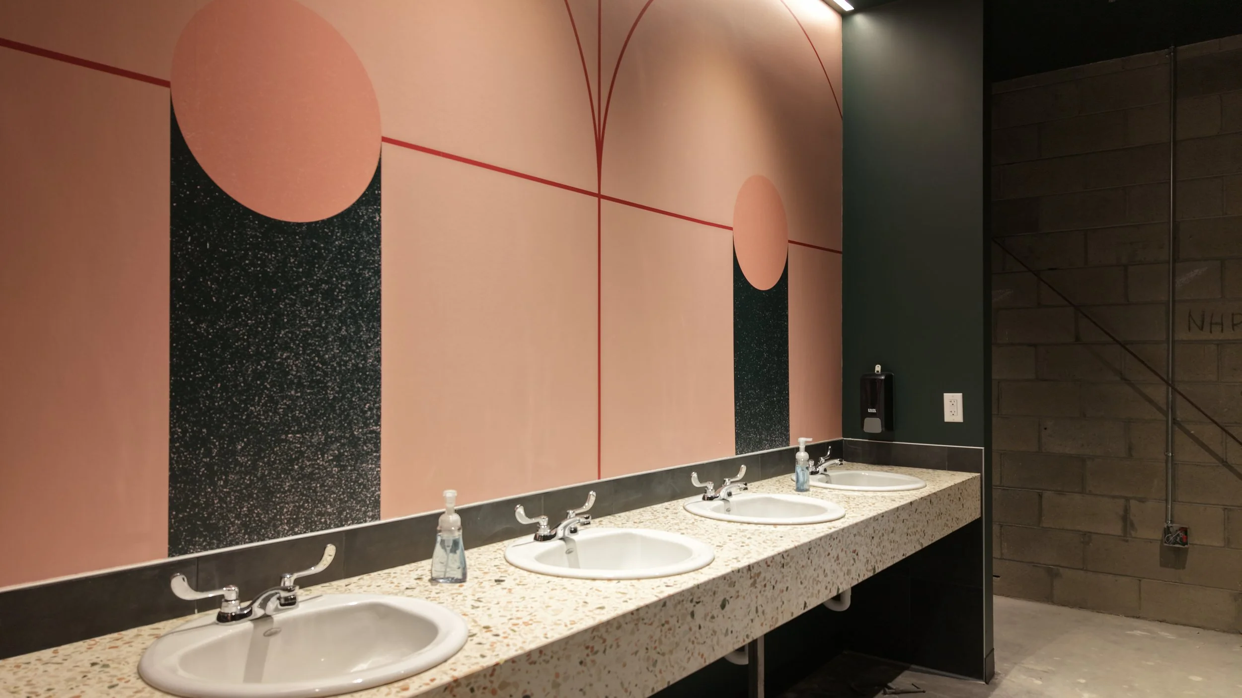 Moodswing-Restroom-3.JPG
