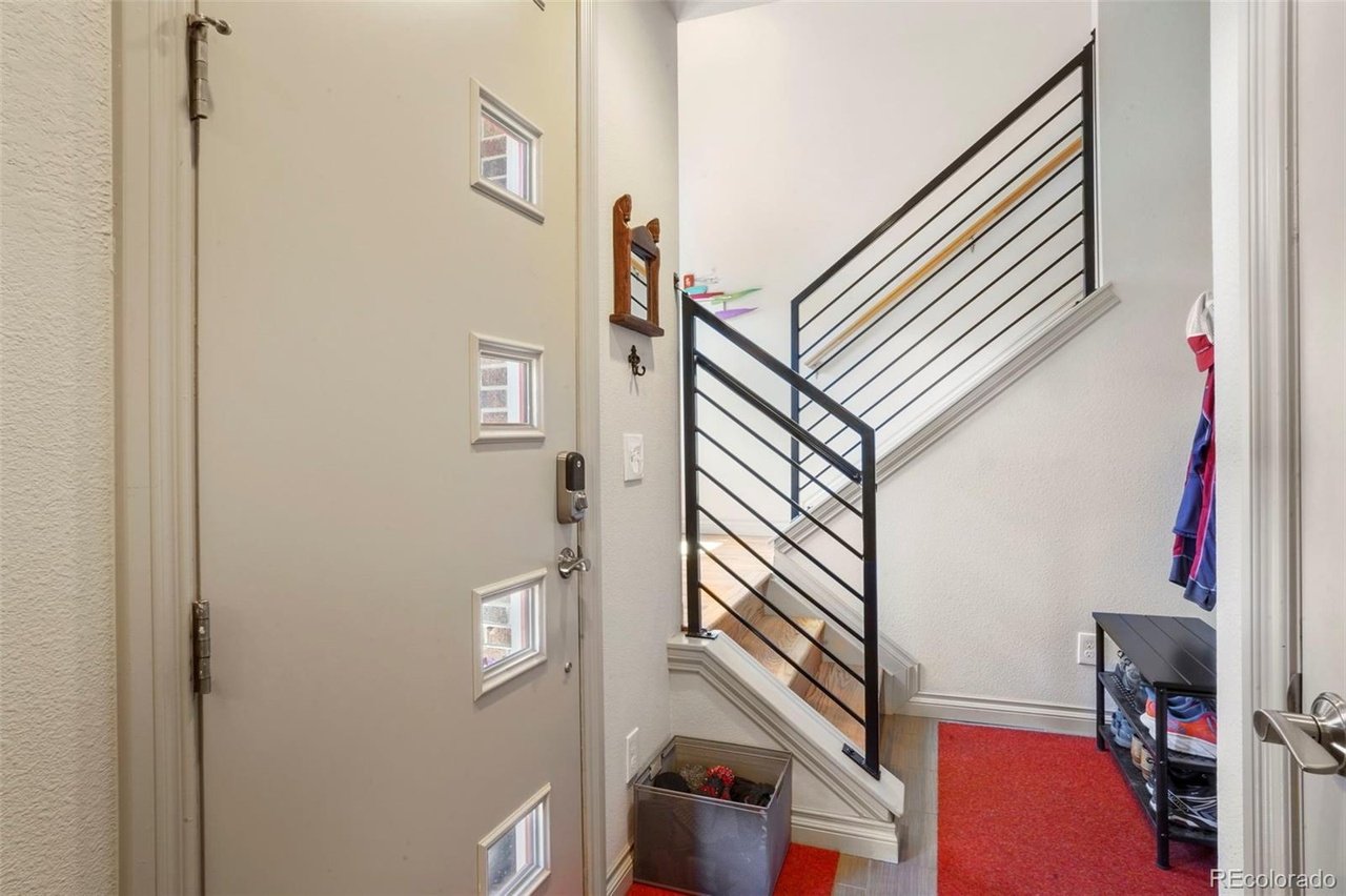 entryway.jpg