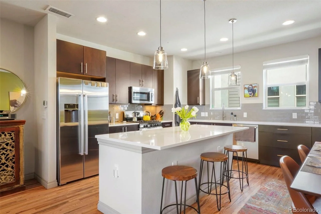 kitchen .jpg