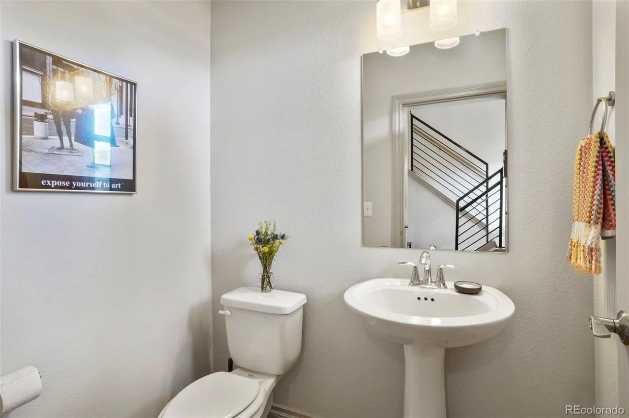 lower bath.jpg