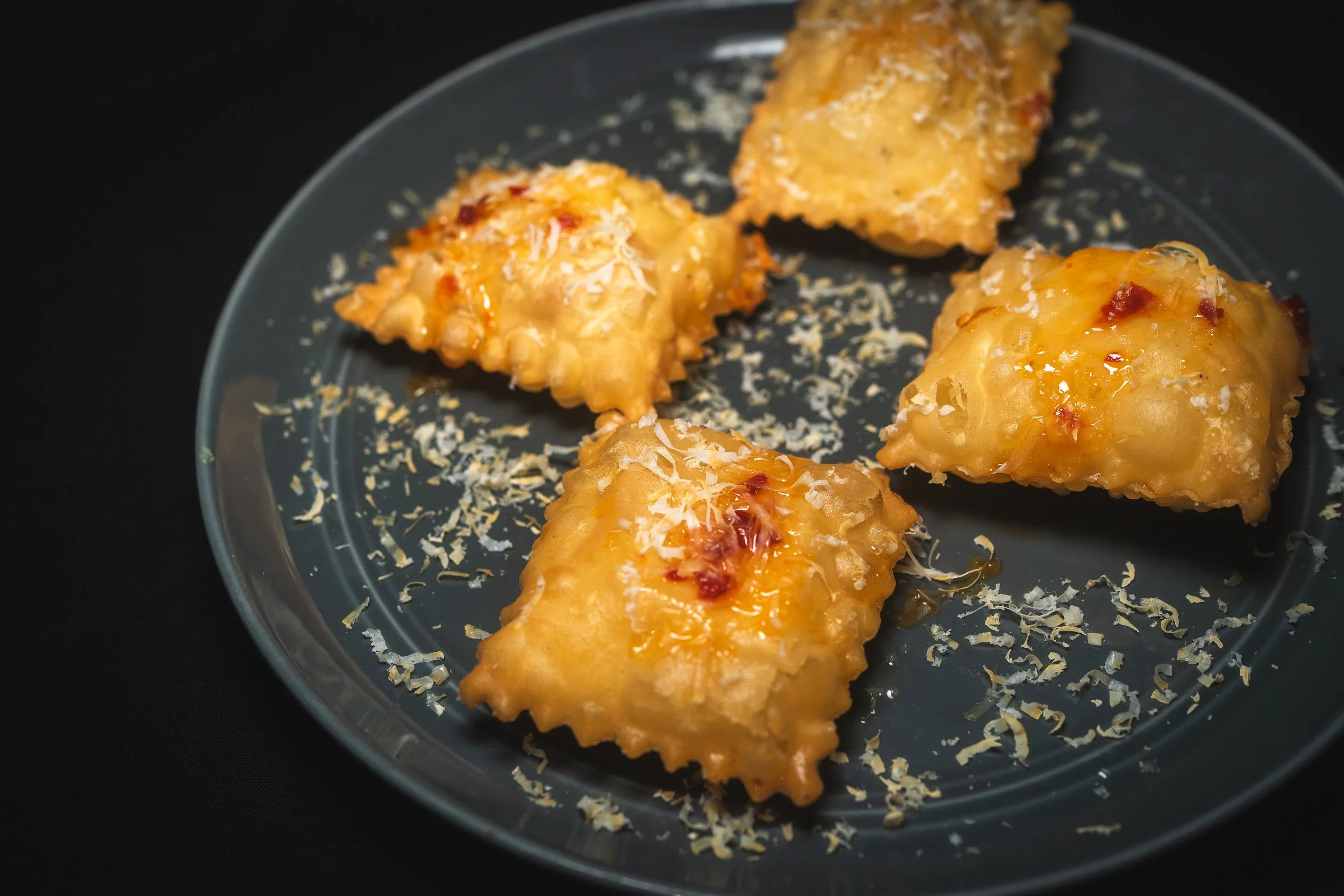 Johnny Bechamel’s Opens in Speer Neighborhood as Mamas &amp; Papas Hospitality Group’s First Full-Service Restaurant