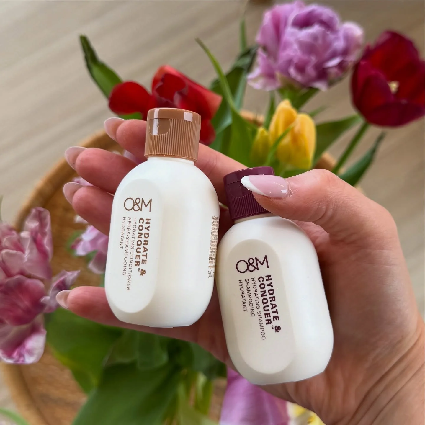 Pretty little babies 🩷 
Travel size O&amp;M Shampoo &amp; Conditioners are ready for your summer holidays ☀️