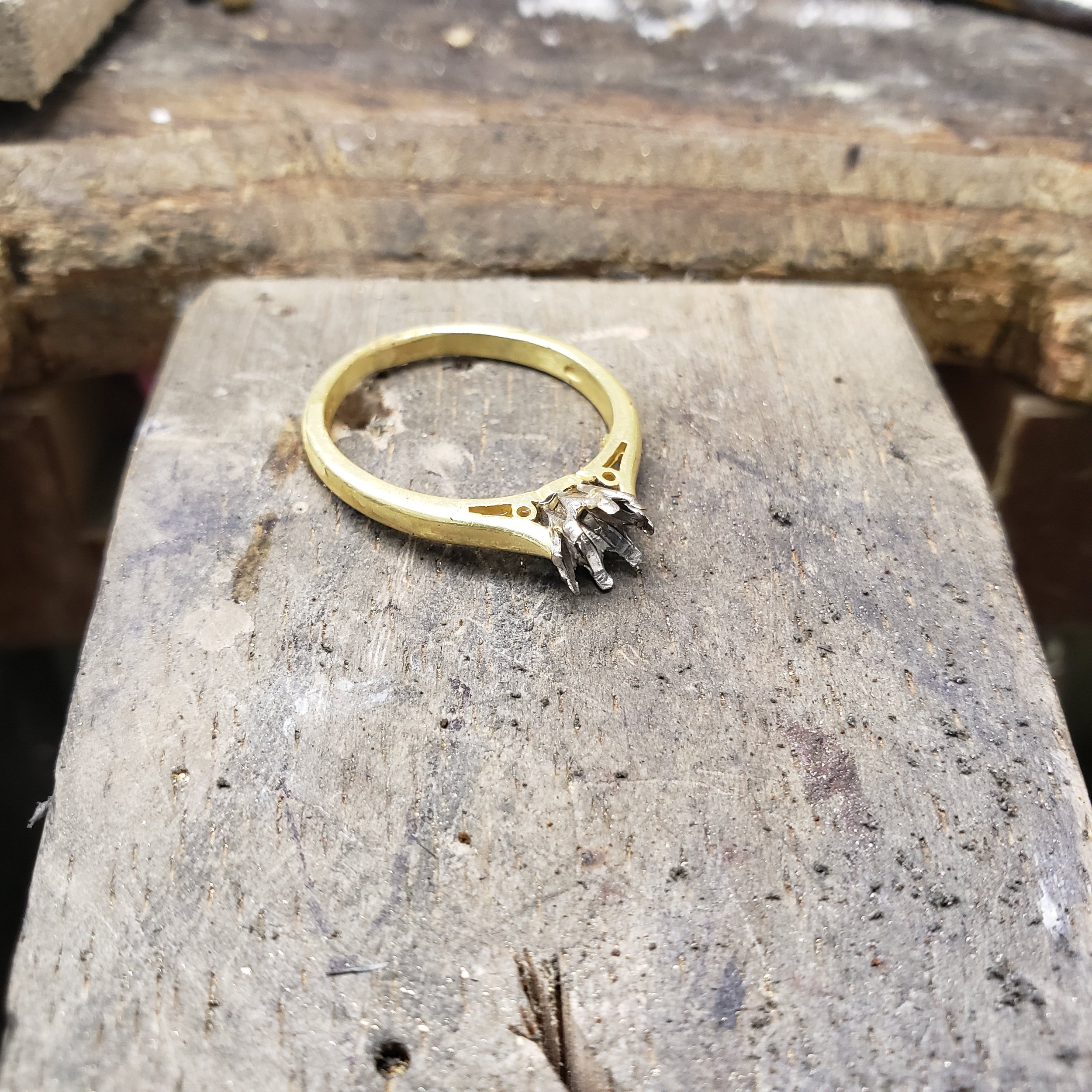 Broken Setting & Missing Stone