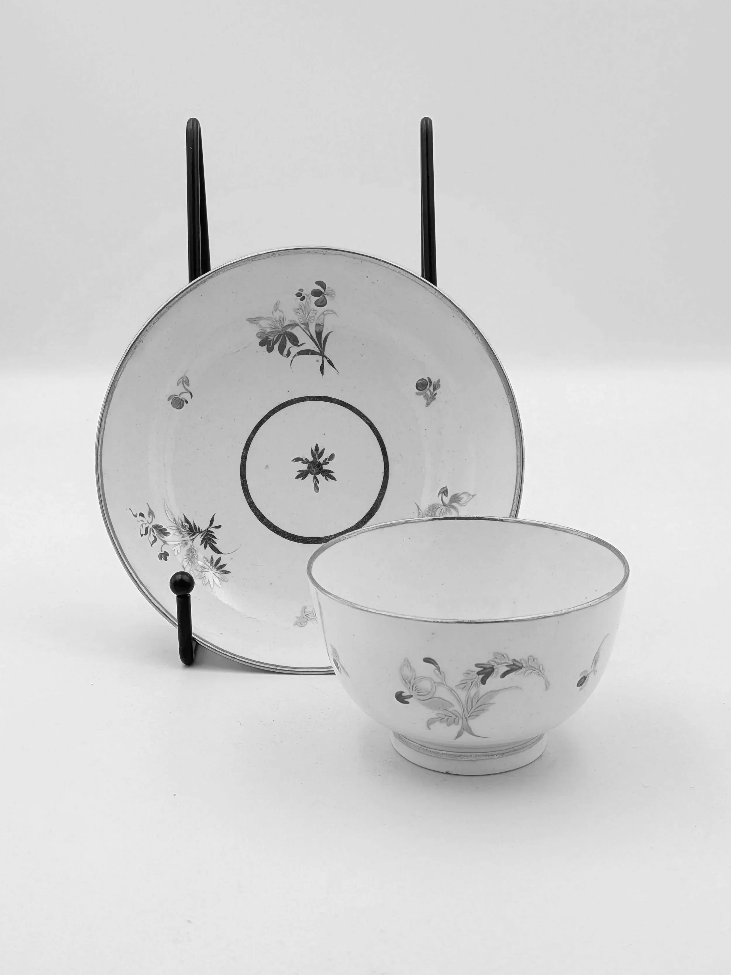 SOLD - Caughley Tea Bowl and Saucer, 'Daffodil' (c. 1790)