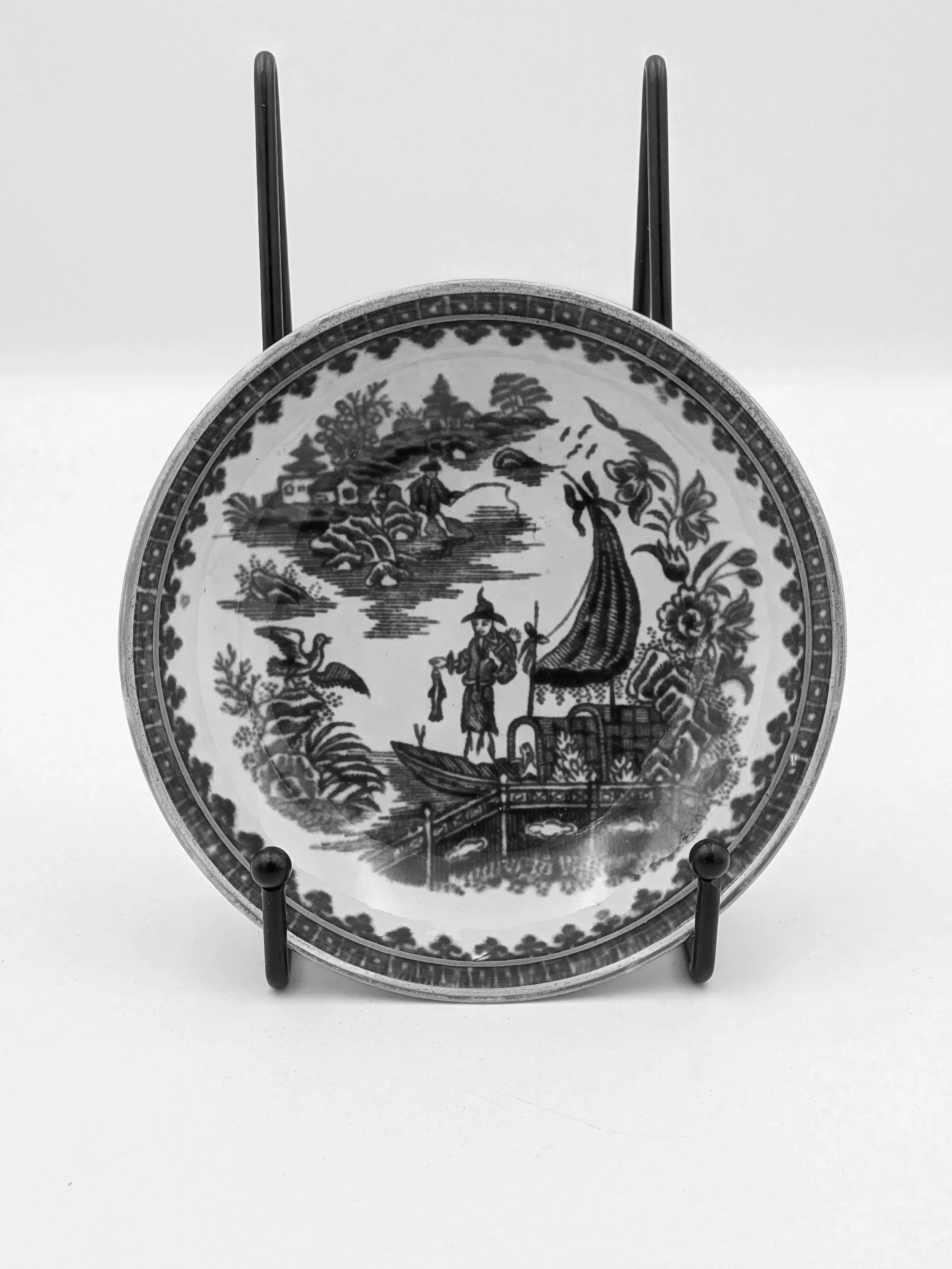 SOLD - First Period Worcester Saucer, 'Fisherman and Cormorant' (c. 1765)