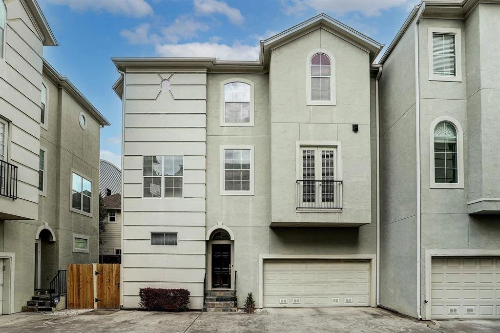 5610 Kiam St
Listed For: $2,500