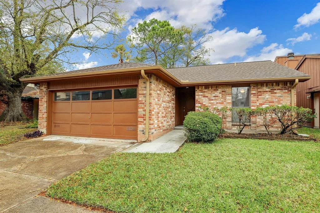 5006 Birchmont Dr
Listed For: $1,600