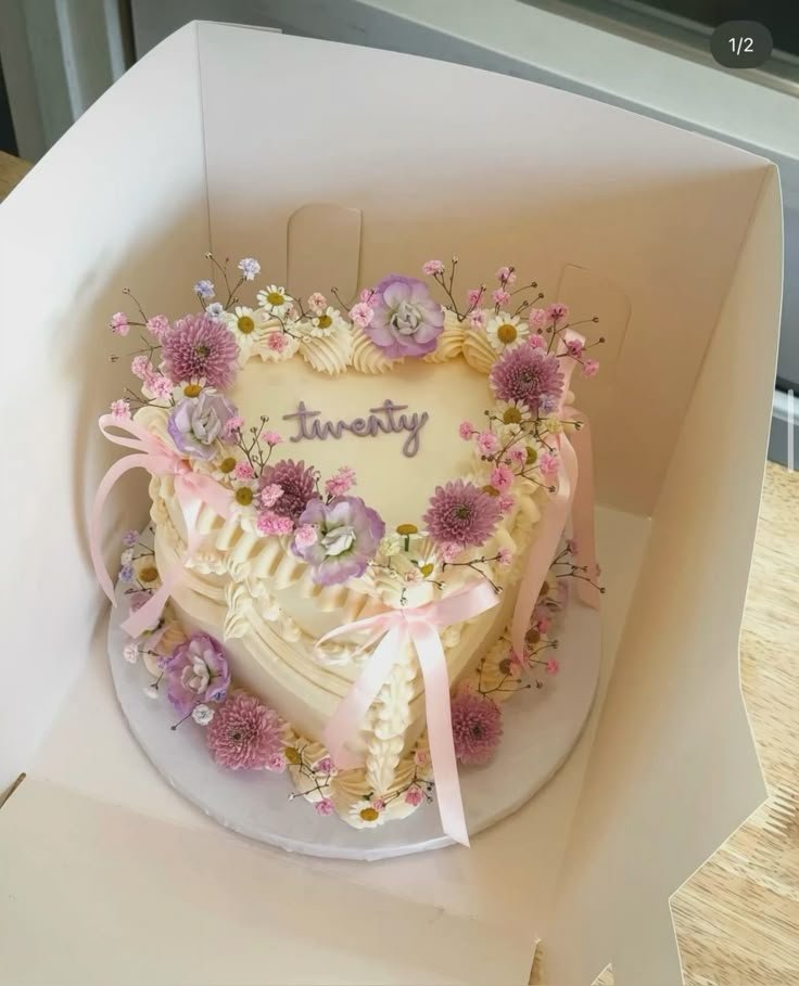 Heart-Shaped Vintage Cakes