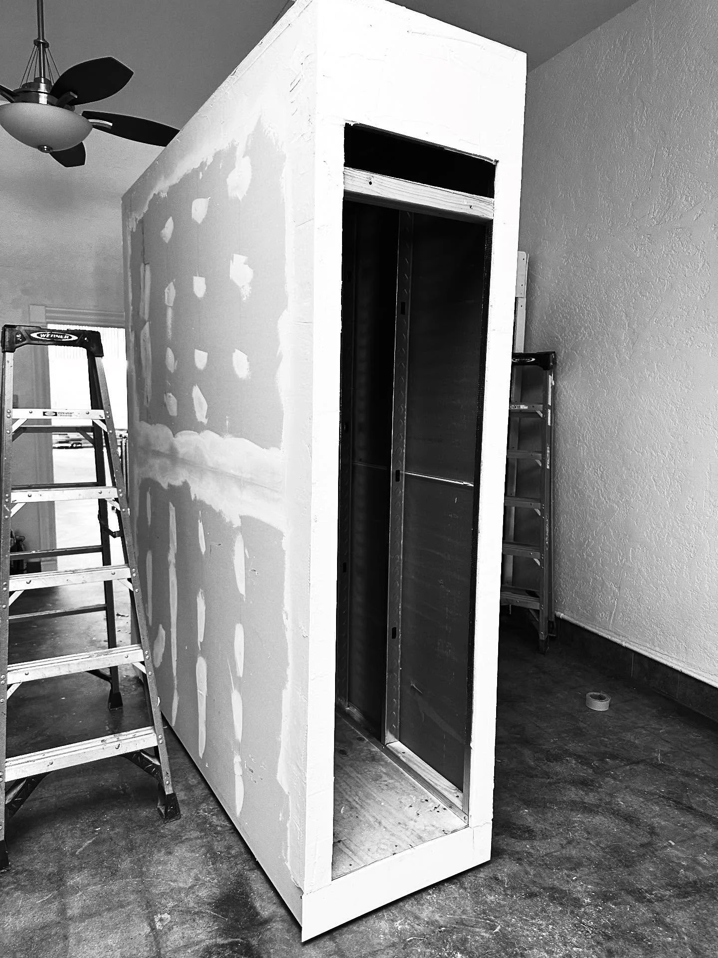 Some one told us the other day - who has known Dulce Upfront from when we were throwing PINCHE, 13 yrs ago, &ldquo;damn, you all love moving don&rsquo;t you!!&rdquo; The answer for us is we like growing.. it can be uncomfortable but growth only happe