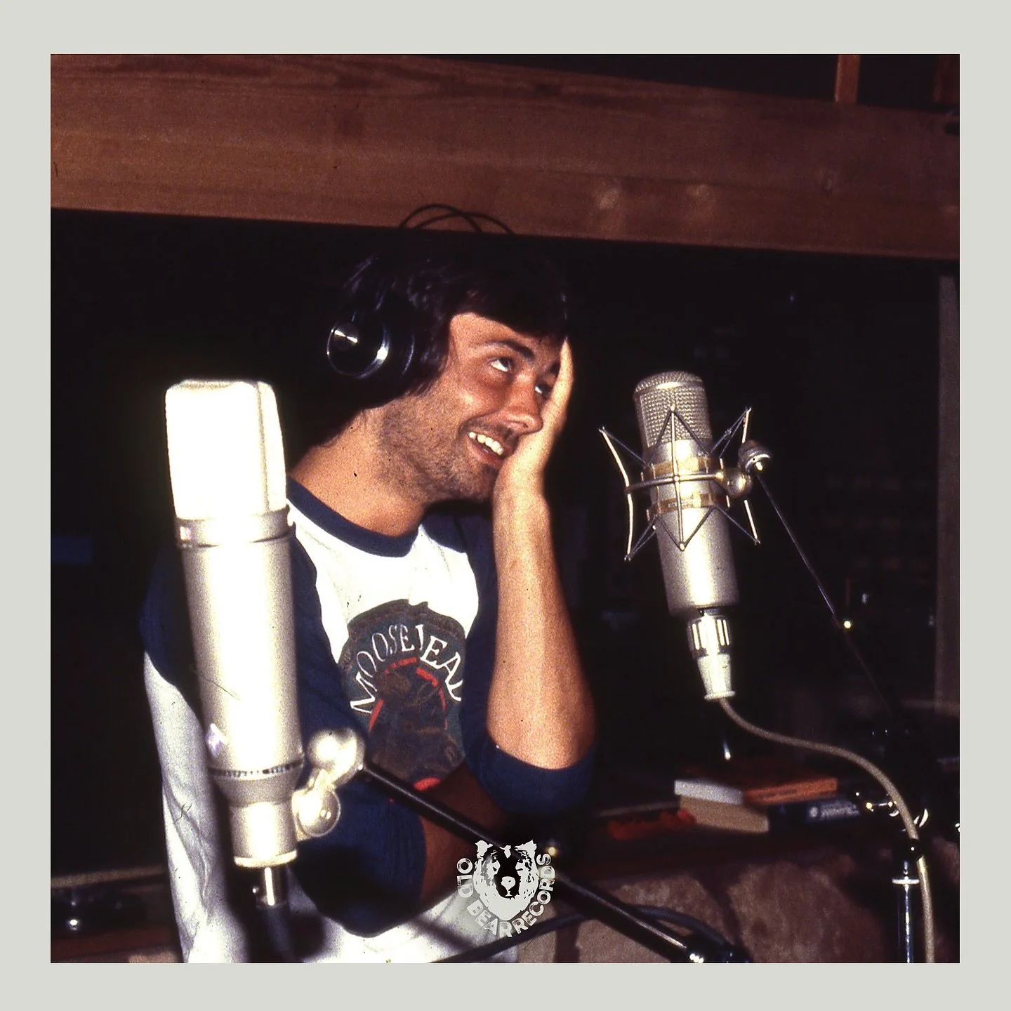@oldbearrecords is releasing a new Bellsburg project soon and, as a longtime fan of Rich Mullins, I am beyond excited! Keep an eye out for it!

#oldbearrecords #richmullins #backtobellsburg #thatupstreamsound