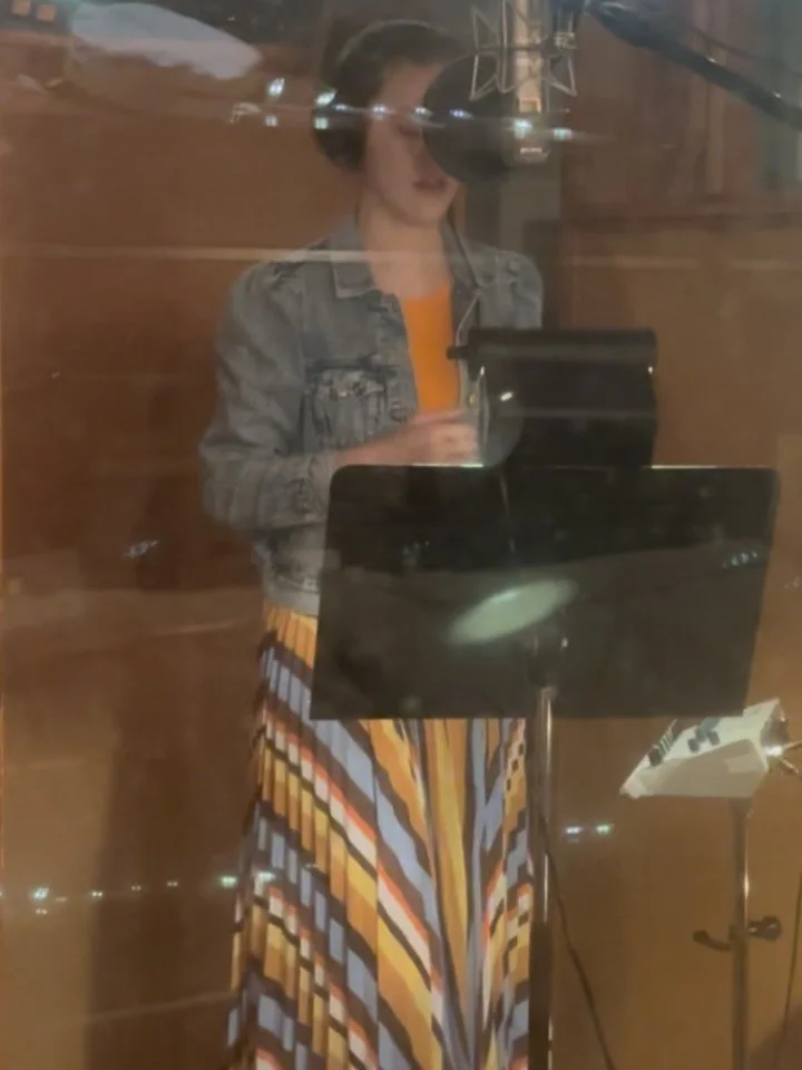 2025 unfiltered and unapologetic. 💛 Happy New Year, World. 🥳