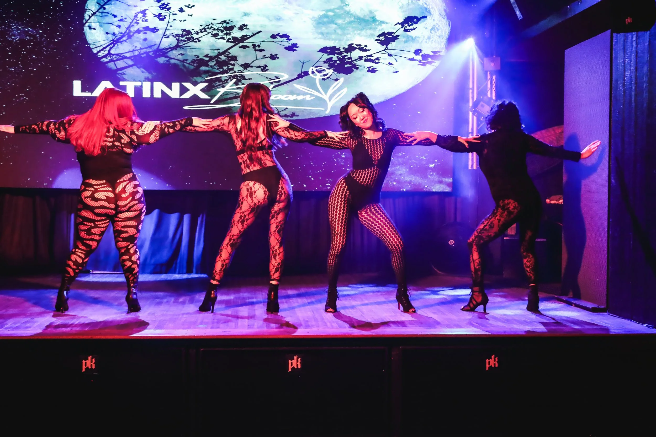 redroomdanceAH4I8673.jpg