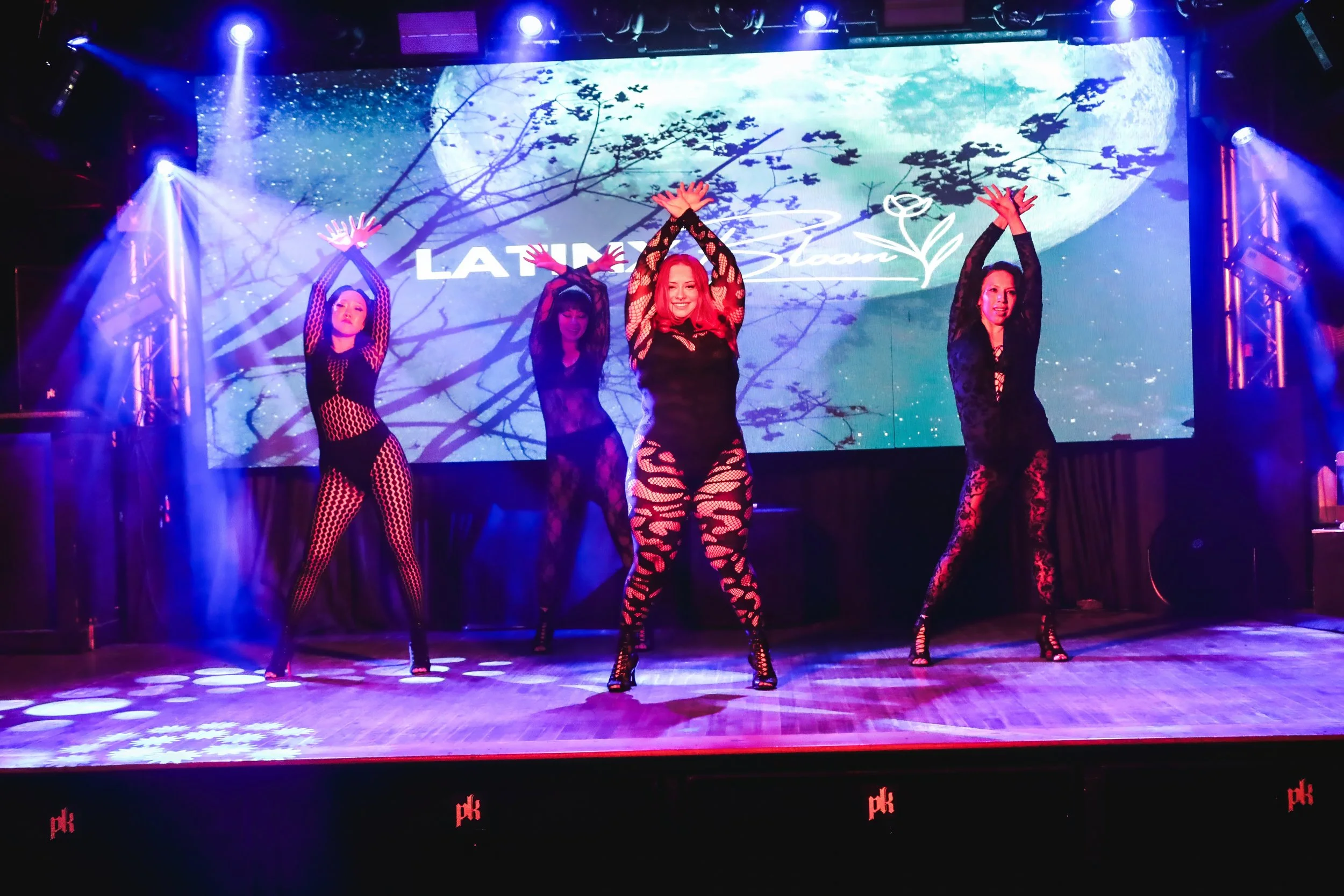redroomdanceAH4I8711.jpg